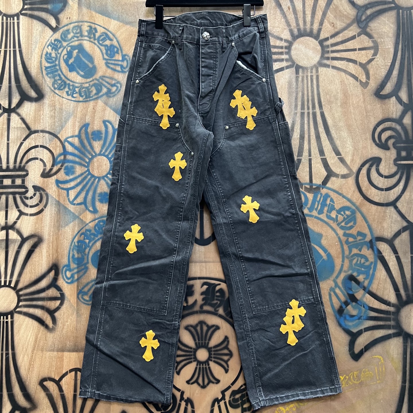 מכנסי ג'ינס Chrome Hearts במהדורה מוגבלת - עיצוב וינטג' עם טאץ' מודרני 2 i1752127352226 1143 0 0