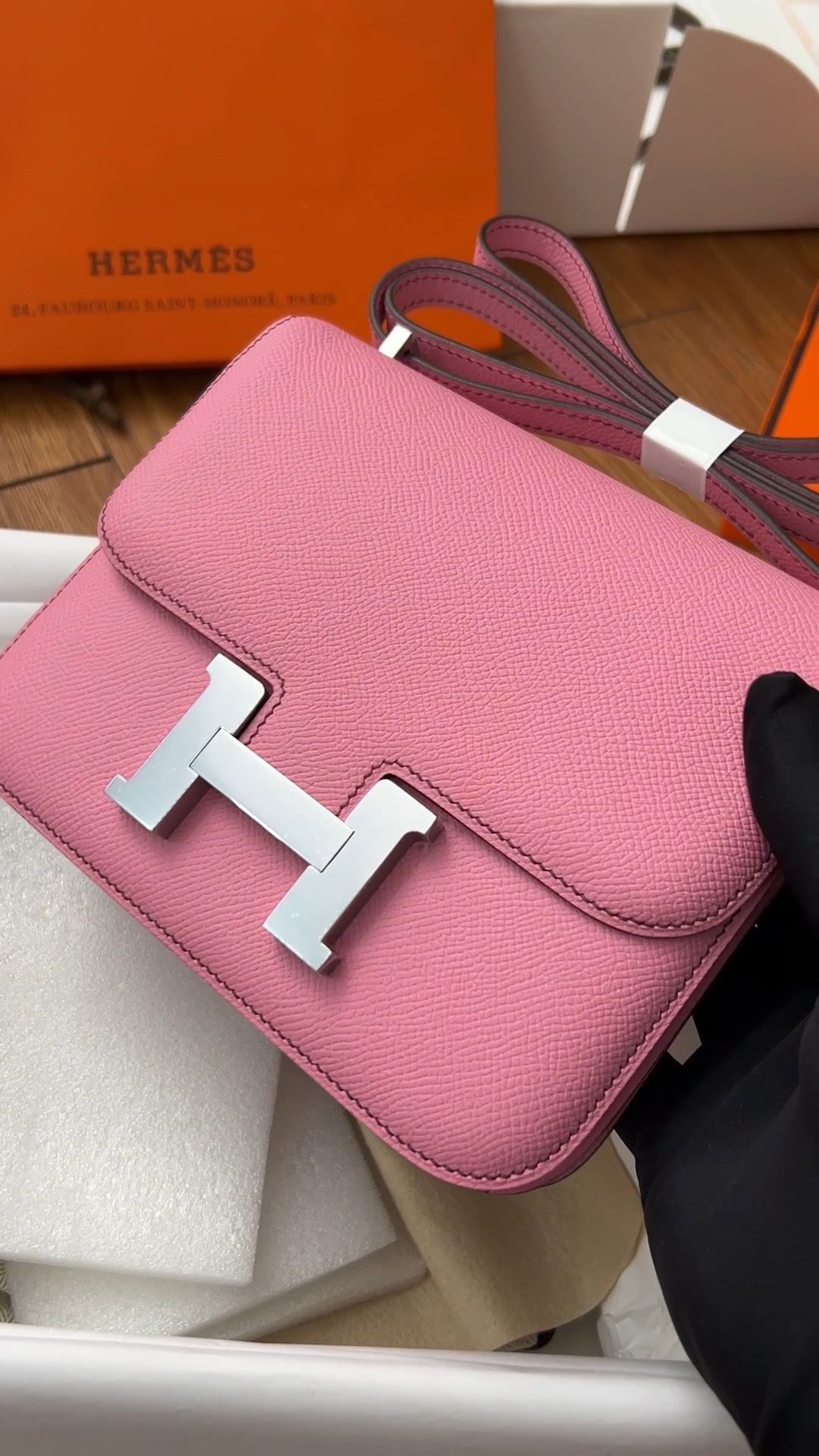 Hermès Constance 19cm Sakura Pink with Silver Hardware Crossbody Bag