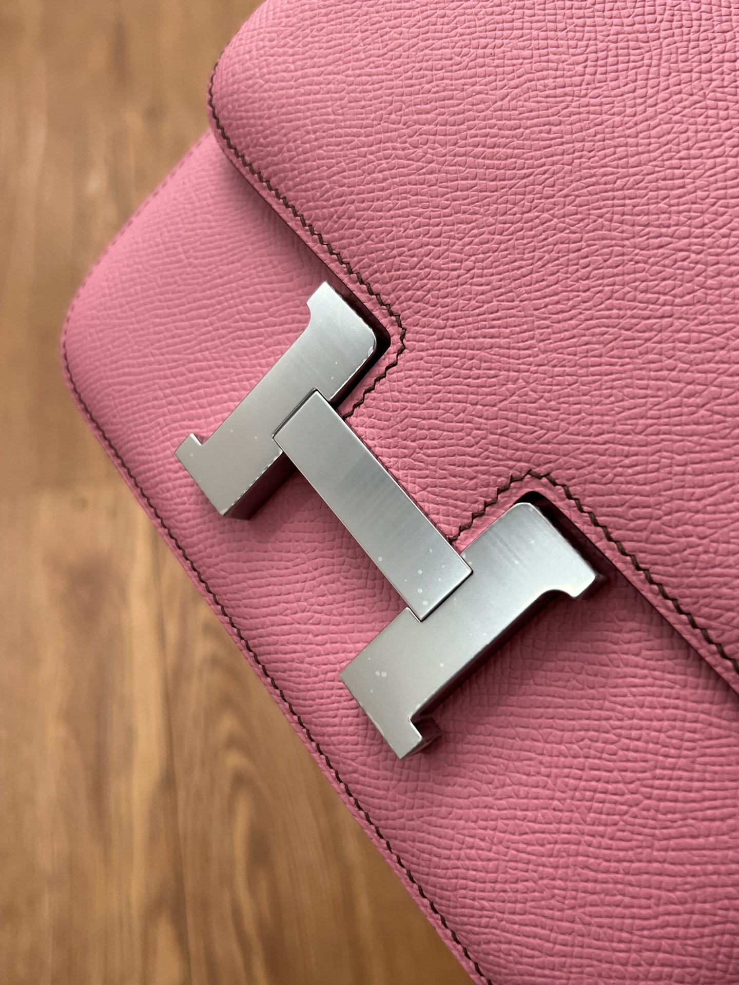 Hermès Constance 19cm 5P Sakura Pink Silver Buckle Crossbody Bag 8 i1716176152 1299 2