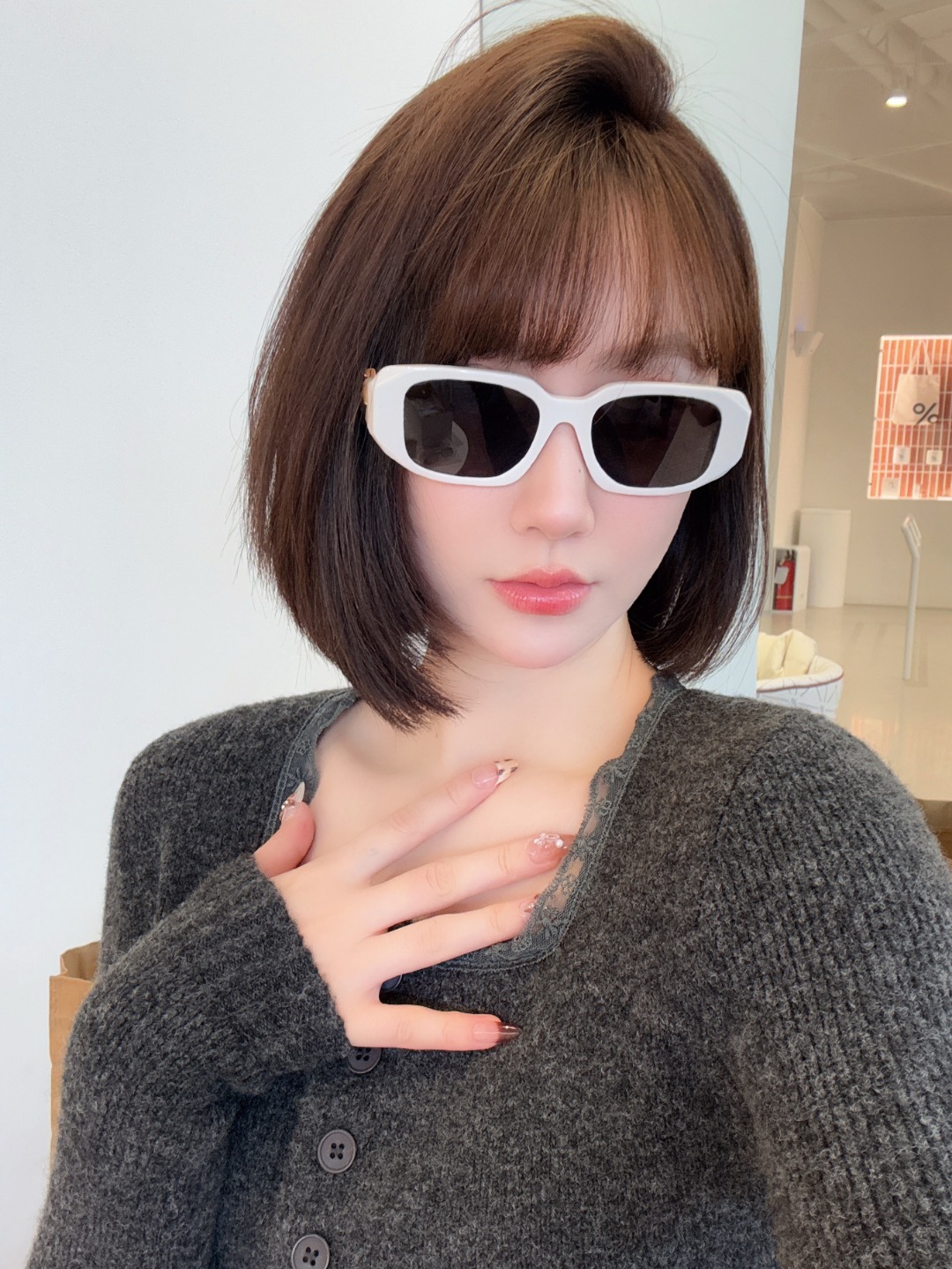 ￼  Fendi*
MOD FE40151U
Size50-21-135
