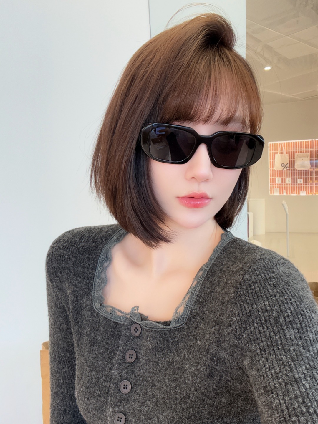 ￼  Fendi*
MOD FE40151U
Size50-21-135
