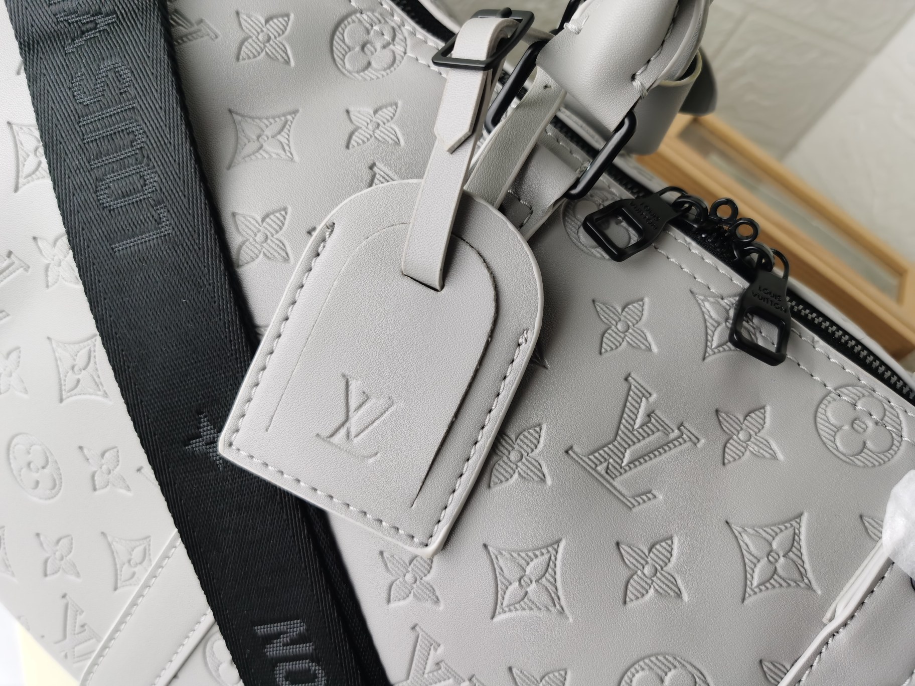 Keepall Bandoulière 50 Monogram Shadow 旅行用バッグ