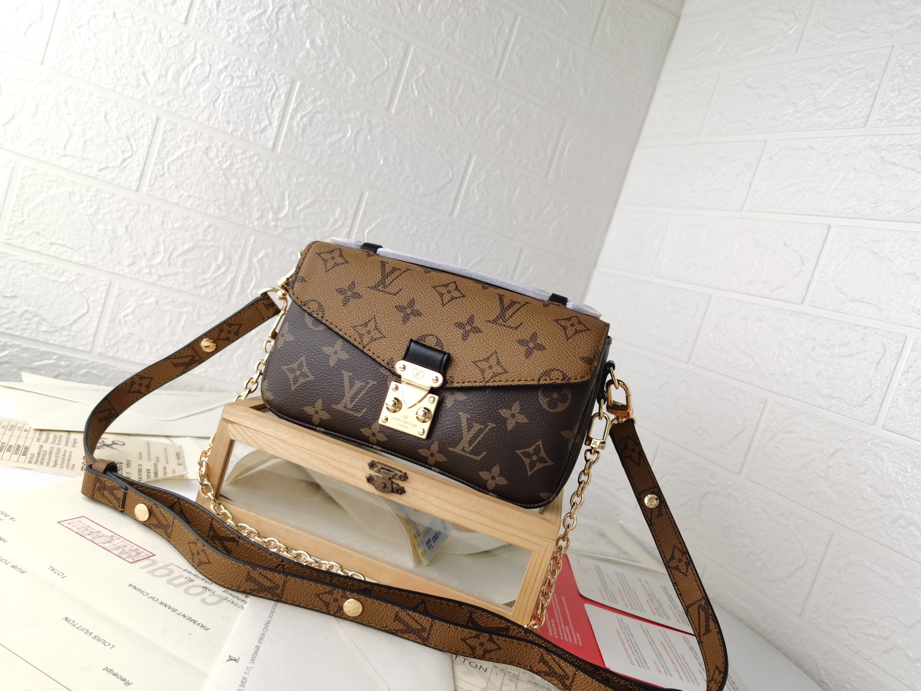 おしゃれな老花郵差包 East West Métis 小号