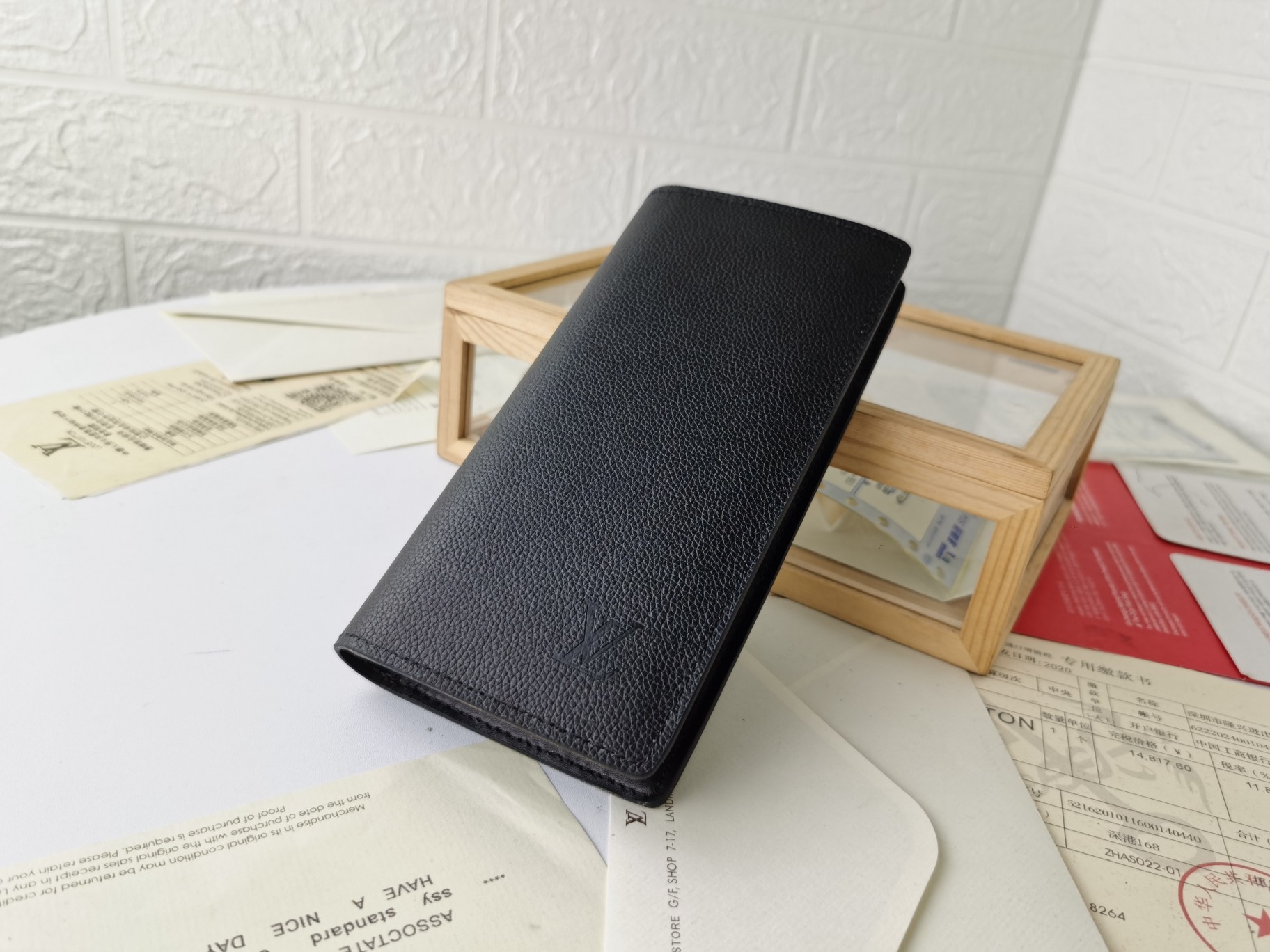 ルイ・ヴィトン M58192 ブラッザ ブラック ライチ柄 財布