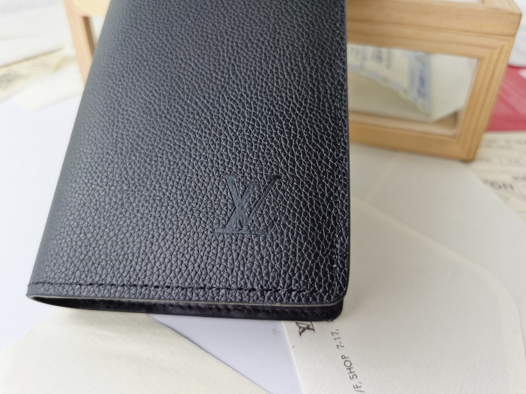 ルイ・ヴィトン M58192 ブラッザ ブラック ライチ柄 財布