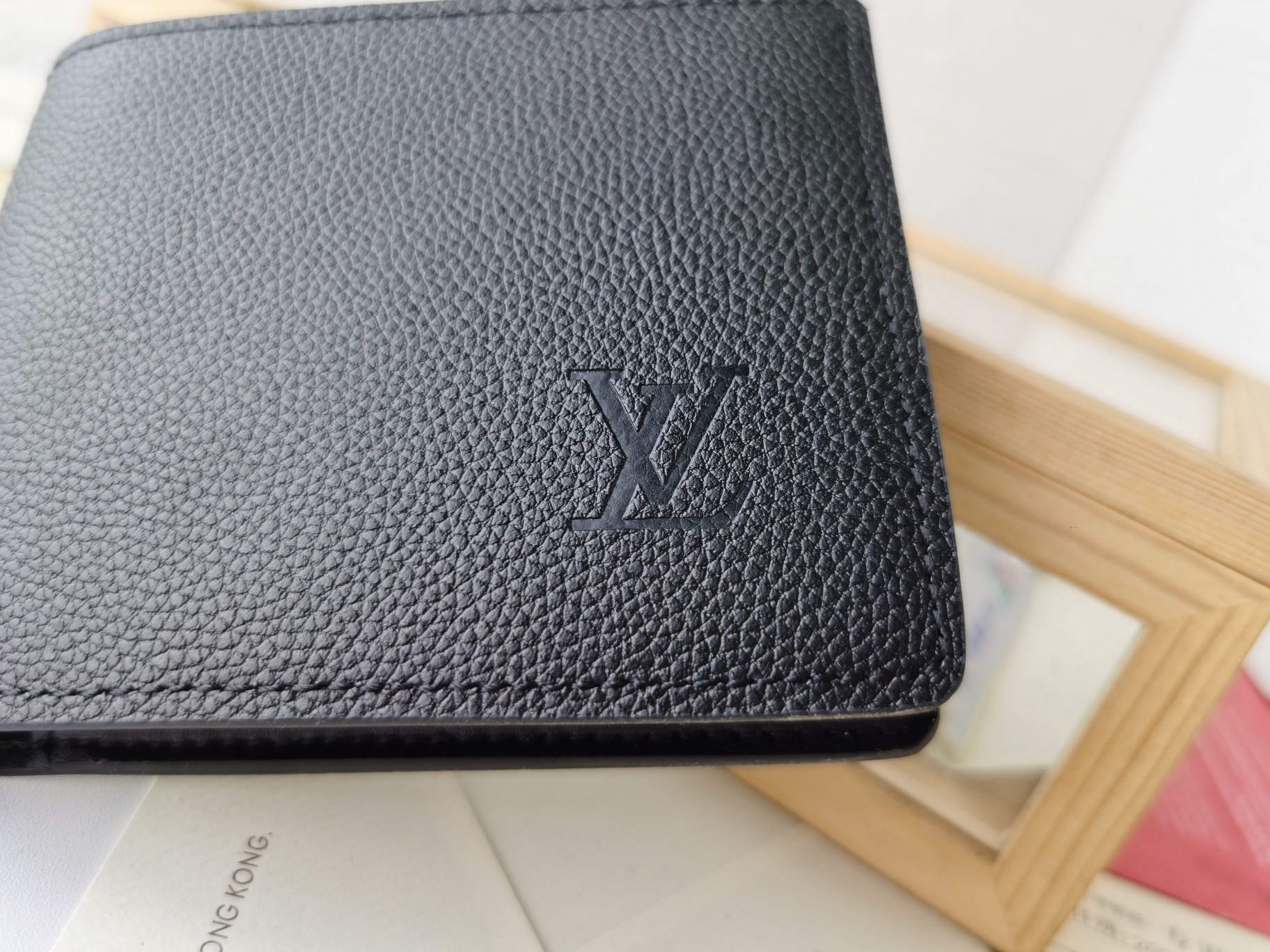 ルイ・ヴィトン M58189 黒色 荔枝纹短夹 多機能財布