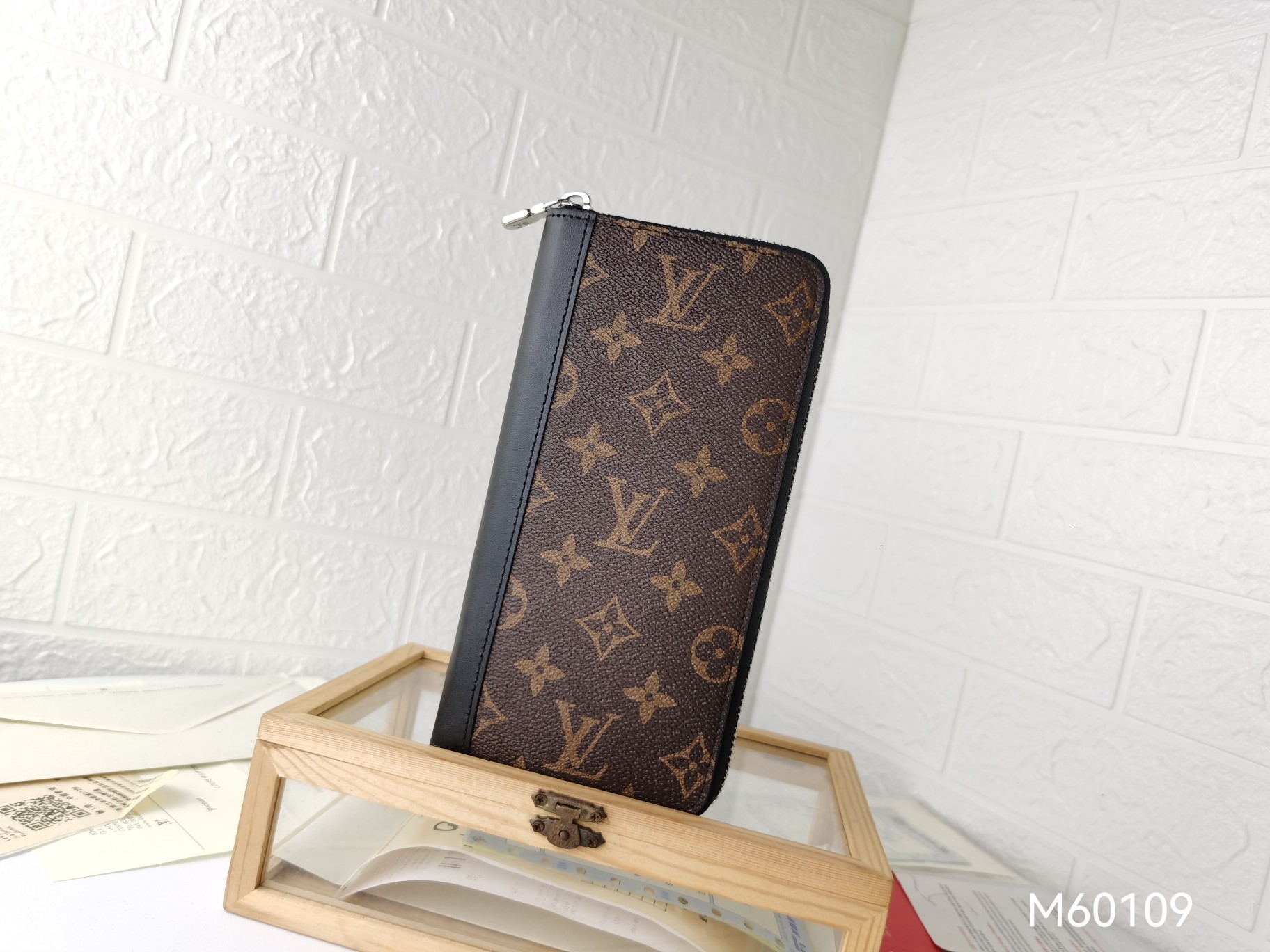 高級ブランド M60109 ラウンドファスナー財布 - エレガントな帆布素材