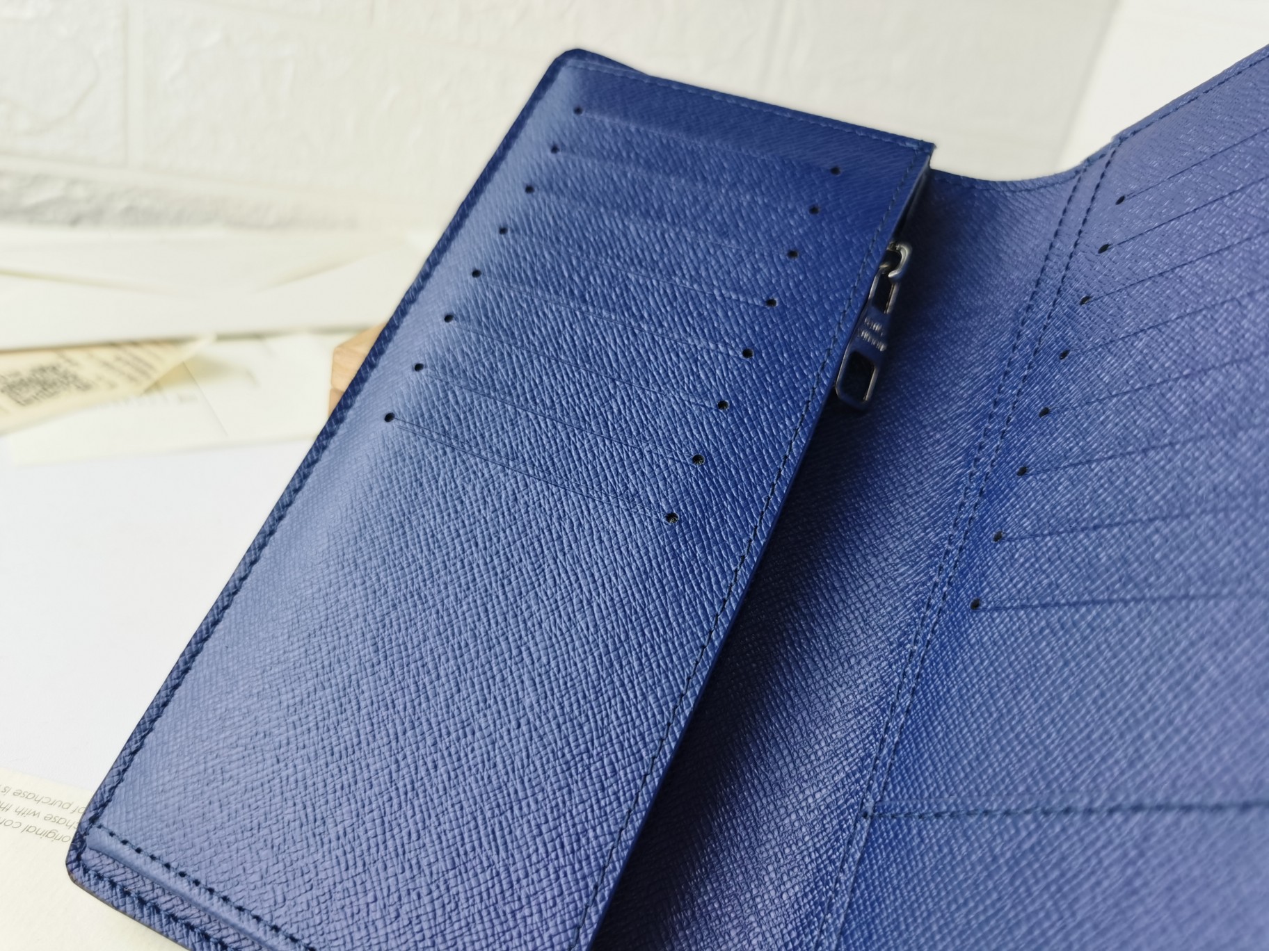 ルイ・ヴィトン Brazza 財布 モノグラムキャンバス製