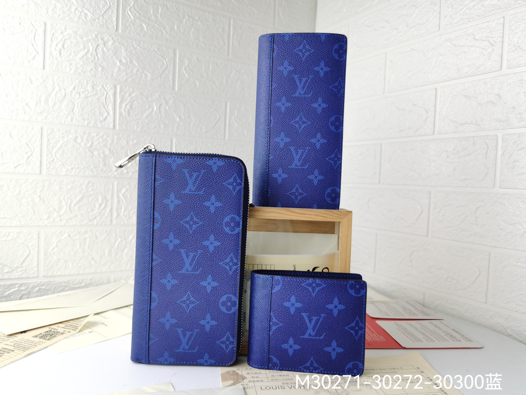 ルイ・ヴィトン モノグラム M30300 マルチプル財布