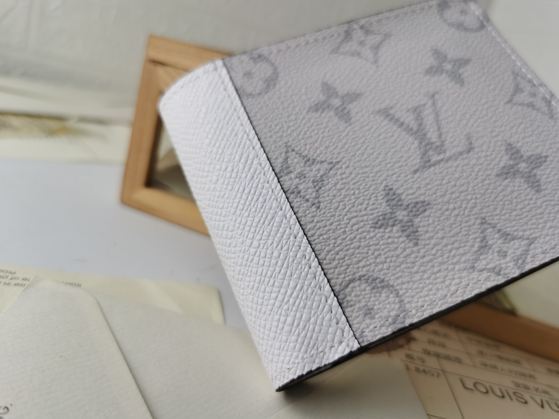 ルイ・ヴィトン M30300 モノグラム帆布製マルチ財布