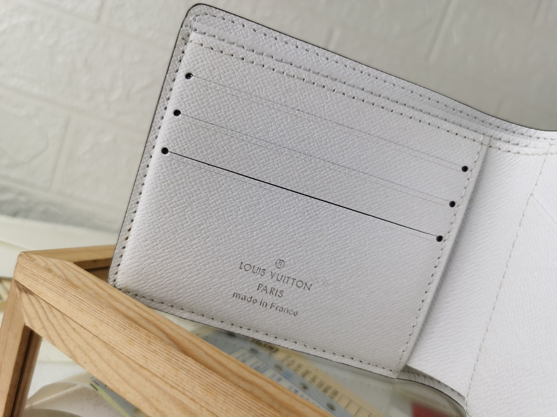 ルイ・ヴィトン M30300 モノグラム帆布製マルチ財布