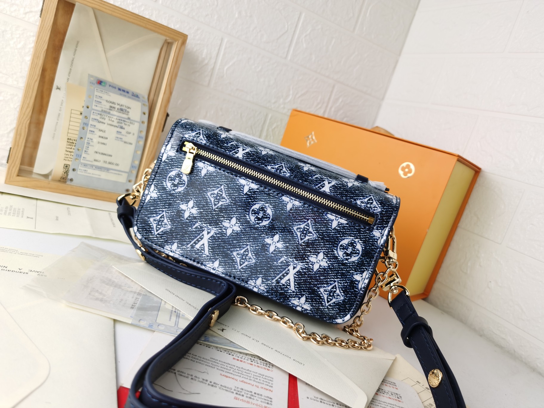 Pochette Métis East West 手袋取材 Monoglam 帆布