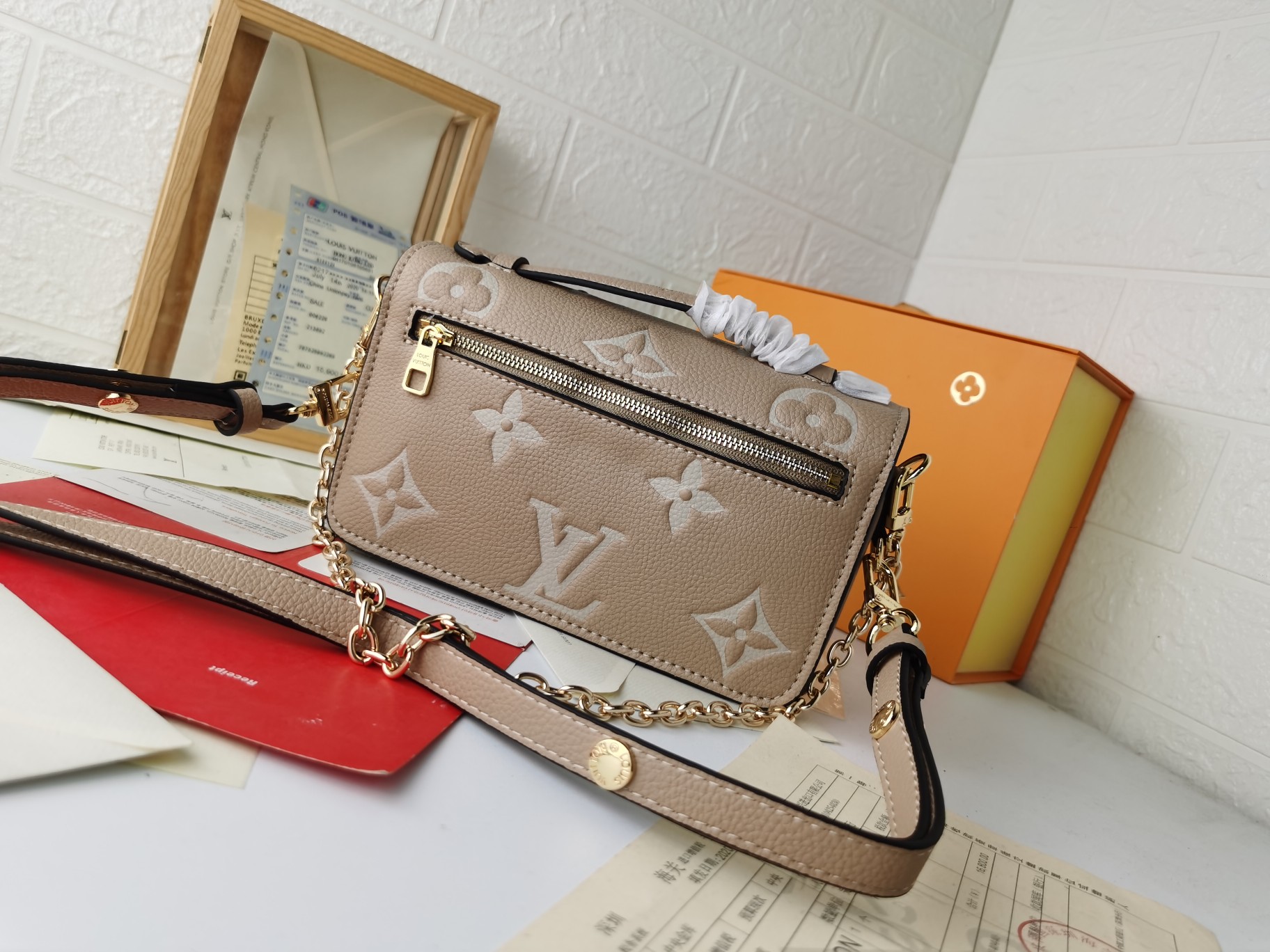 Pochette Métis East West 手袋取材 Monoglam 帆布