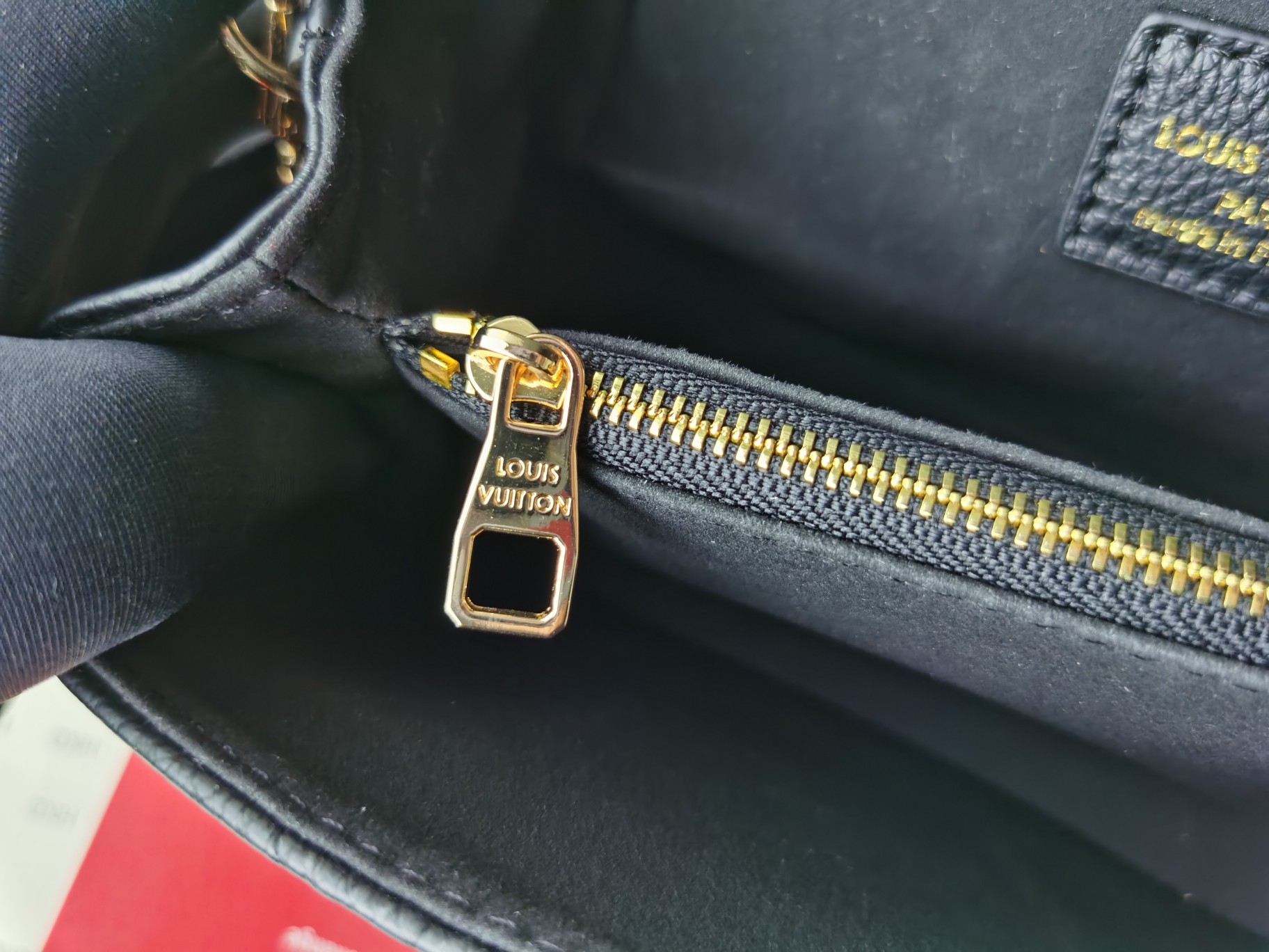 Pochette Métis East West 手袋取材 Monoglam 帆布