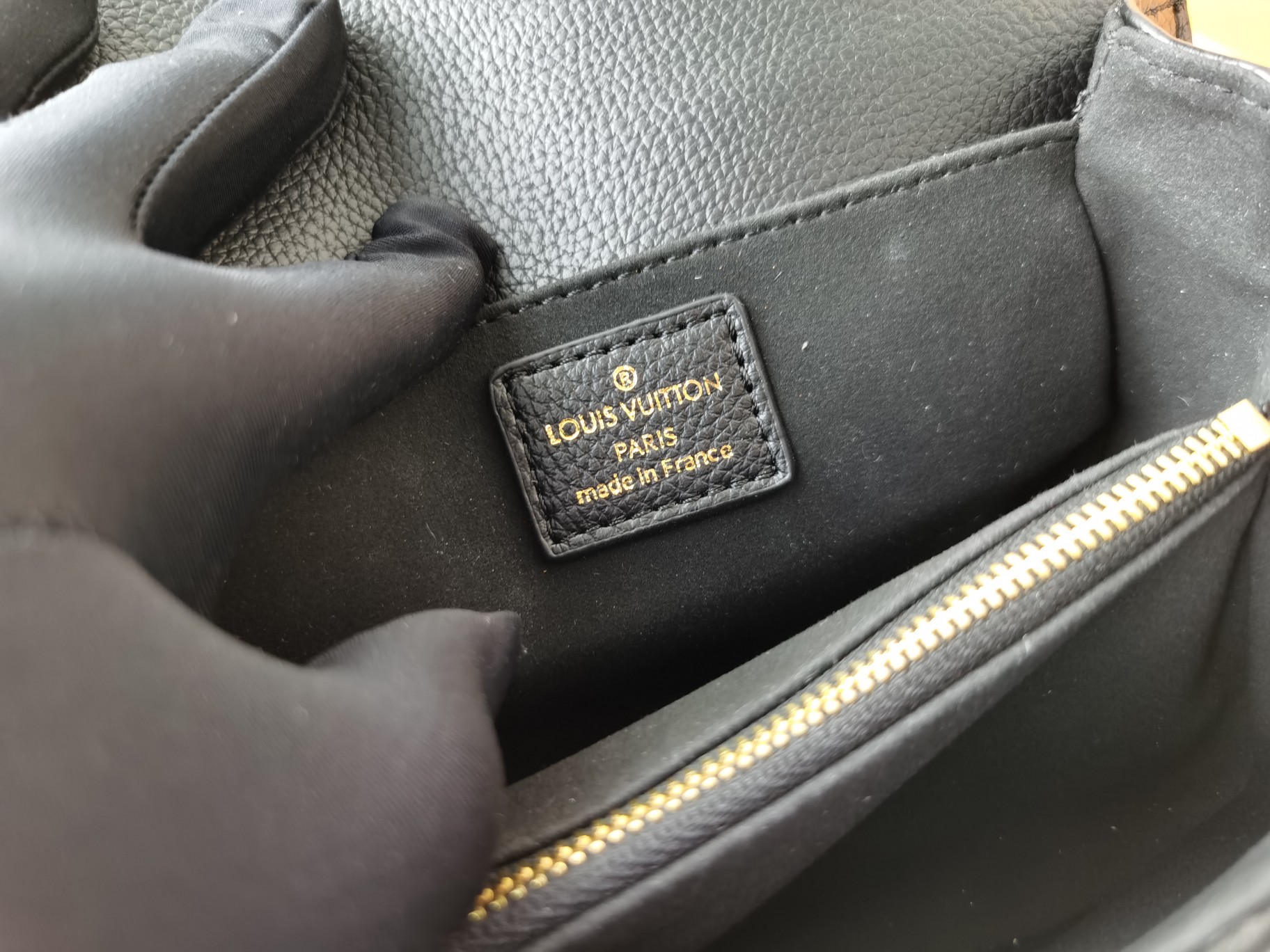 Pochette Métis East West 手袋取材 Monoglam 帆布