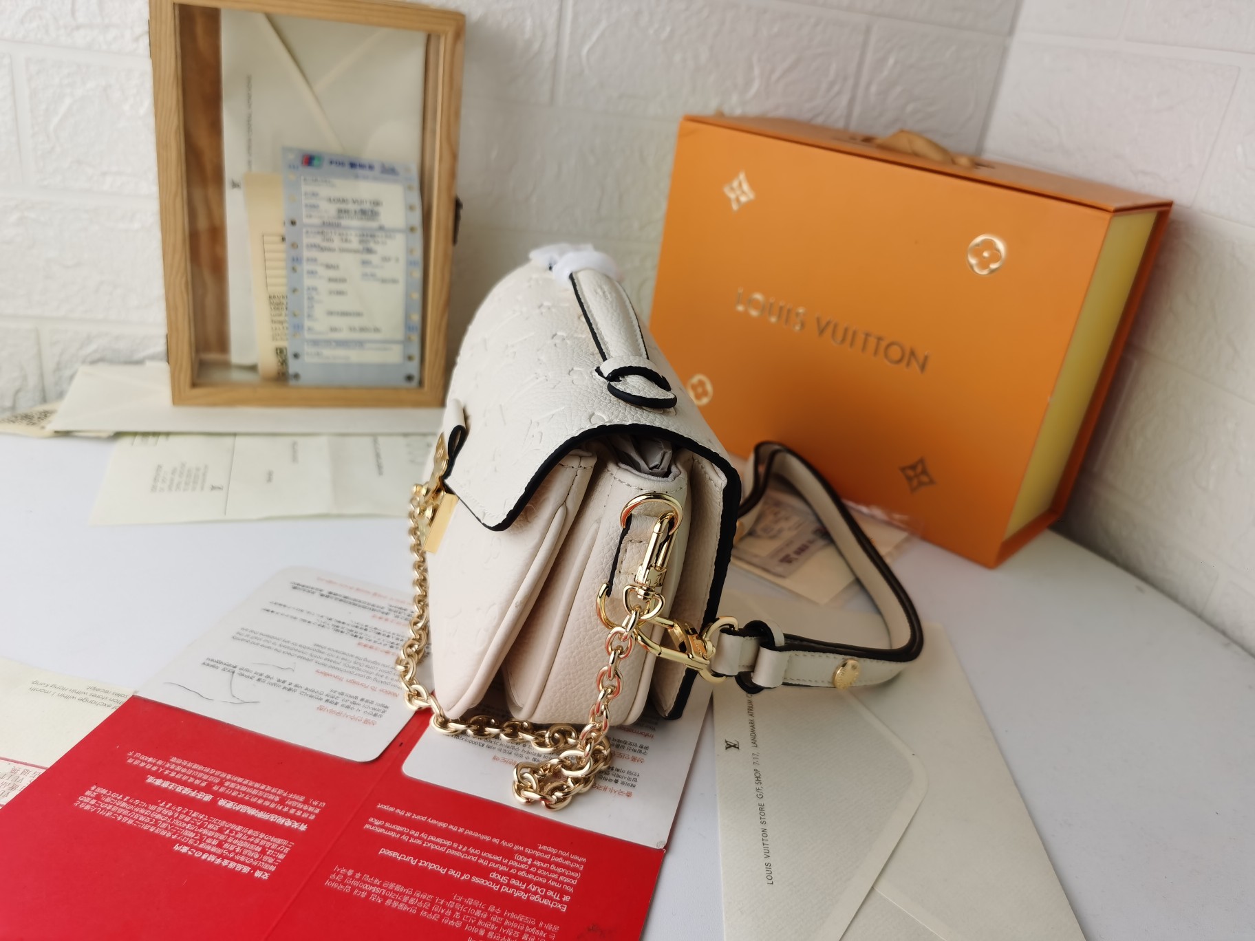 Pochette Métis East West 手袋取材 Monoglam 帆布