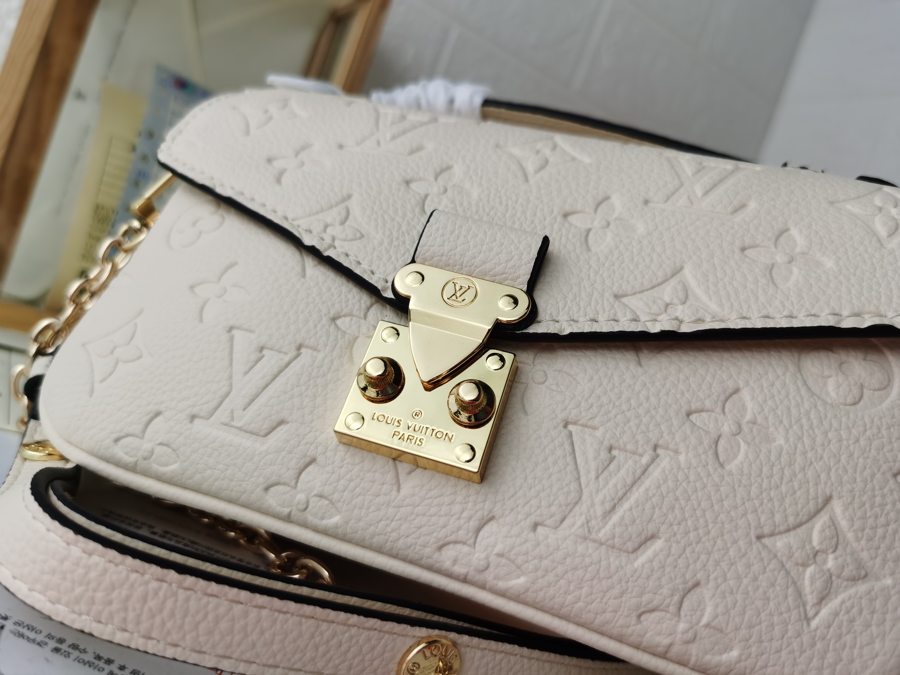 Pochette Métis East West 手袋取材 Monoglam 帆布