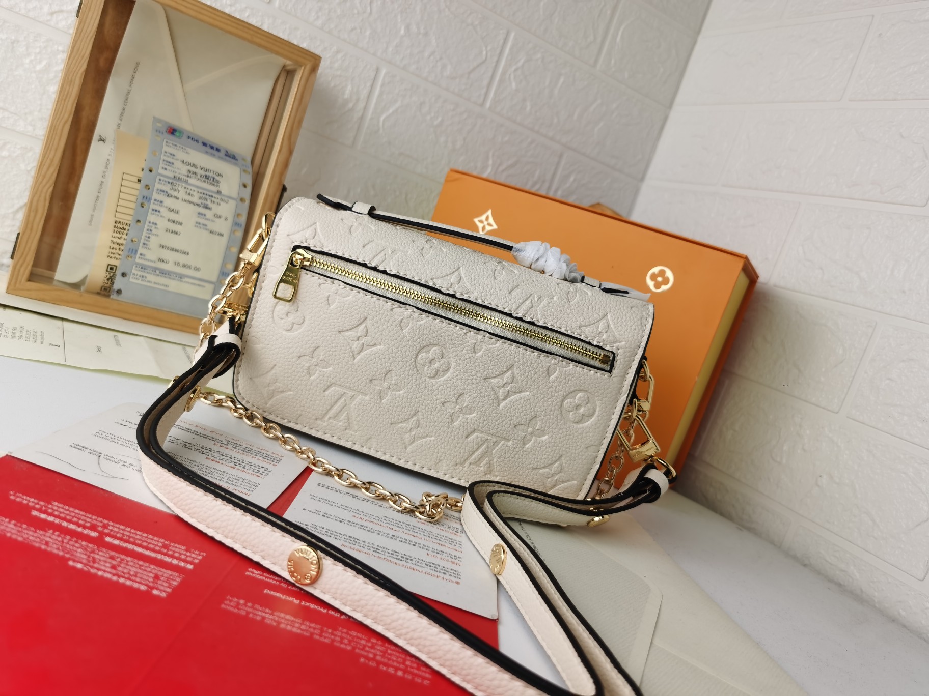 Pochette Métis East West 手袋取材 Monoglam 帆布