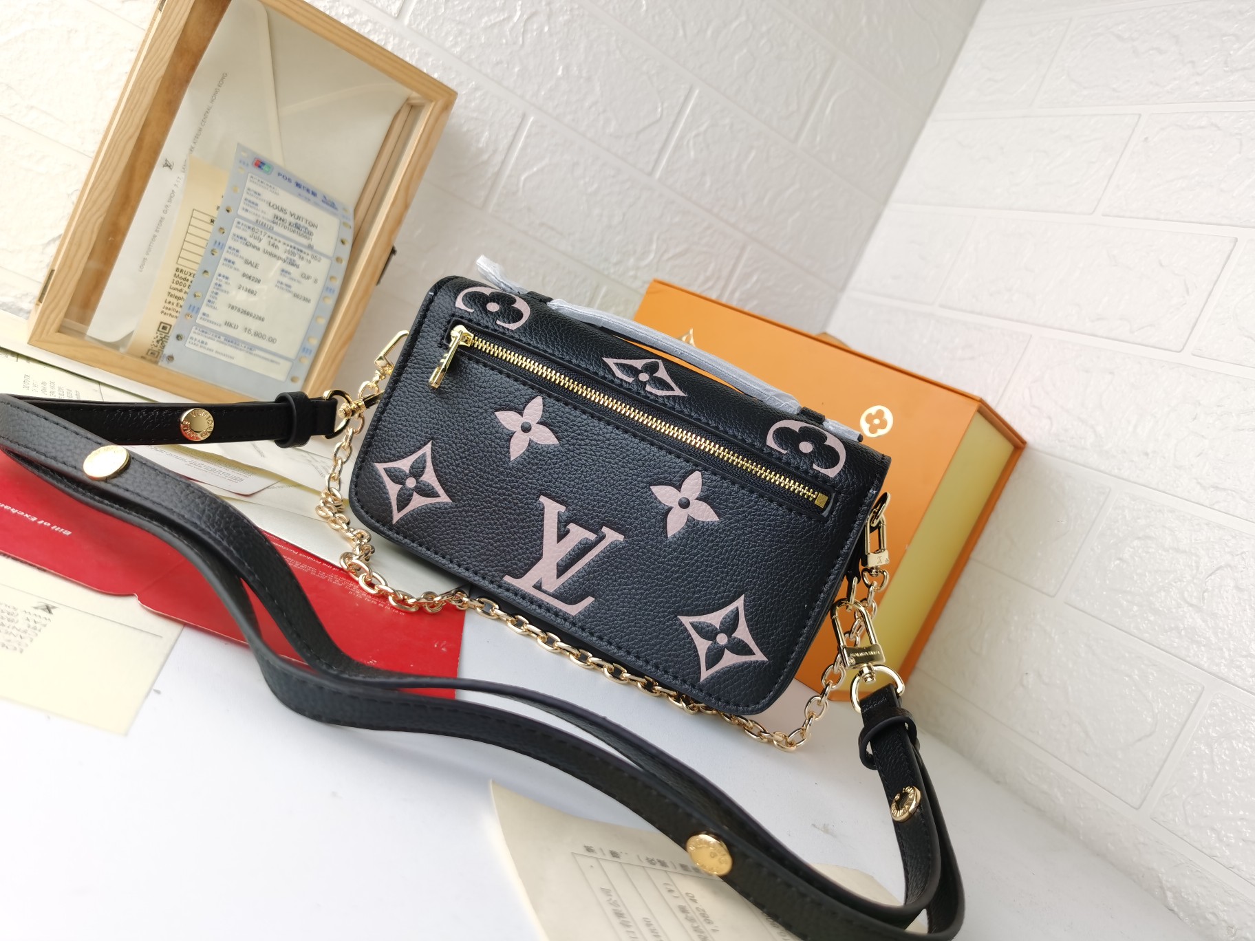 Pochette Métis East West 手袋取材 Monoglam 帆布