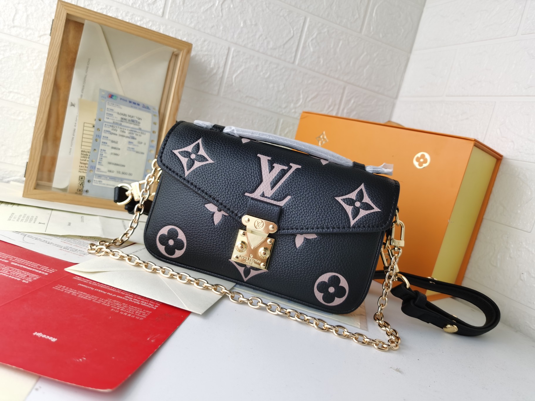 Pochette Métis East West 手袋取材 Monoglam 帆布