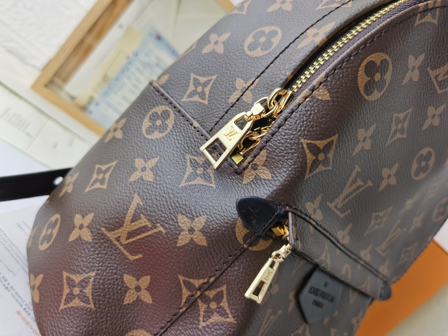 個性派スタイルのMONOGRAM BACKPACK