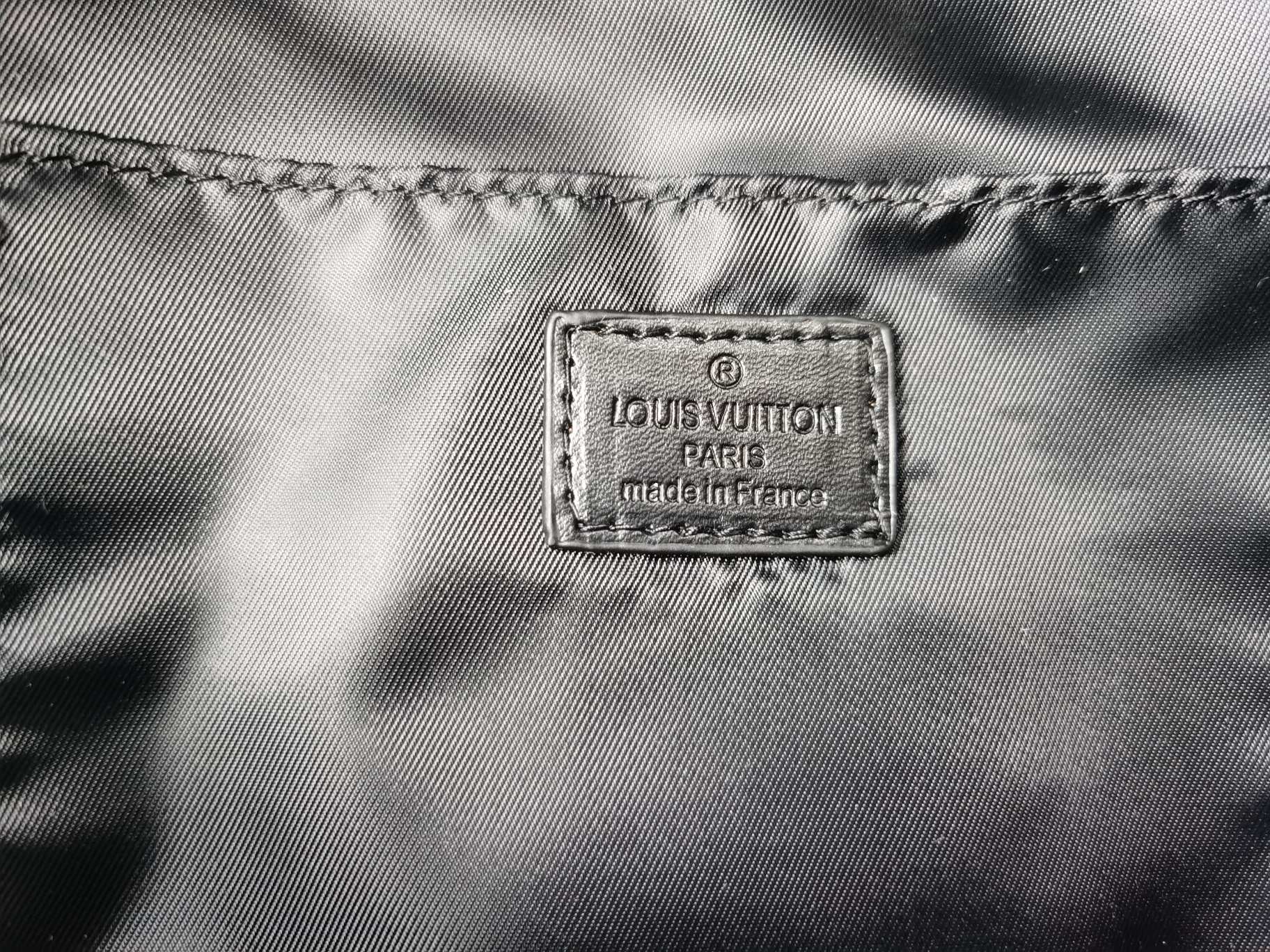 個性派スタイルのMONOGRAM BACKPACK