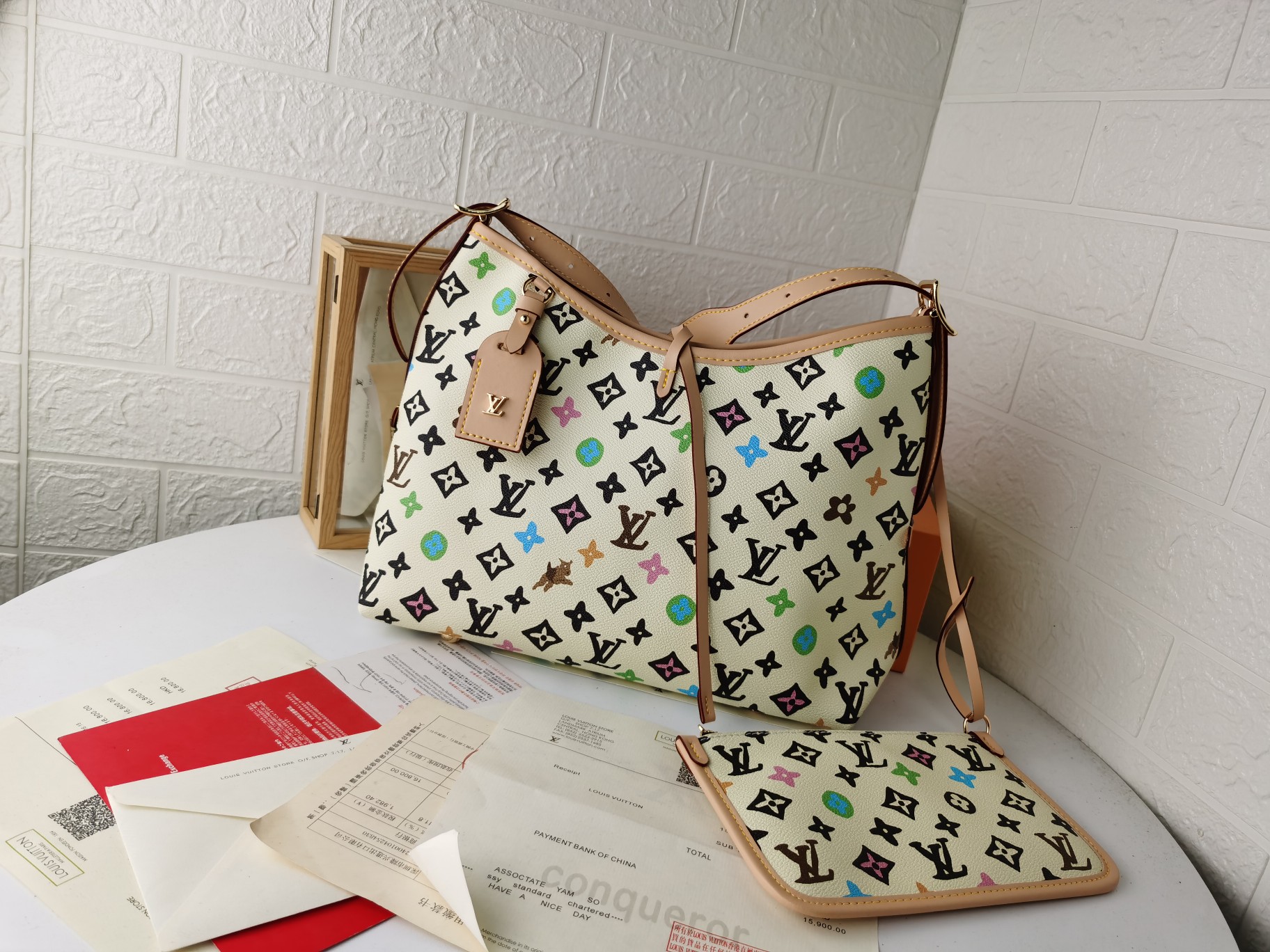 洗練されたデザインのCarryAll中号手袋