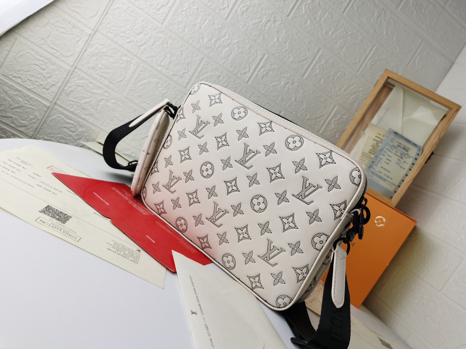 全皮製高級感溢れる男士用郵便バッグ