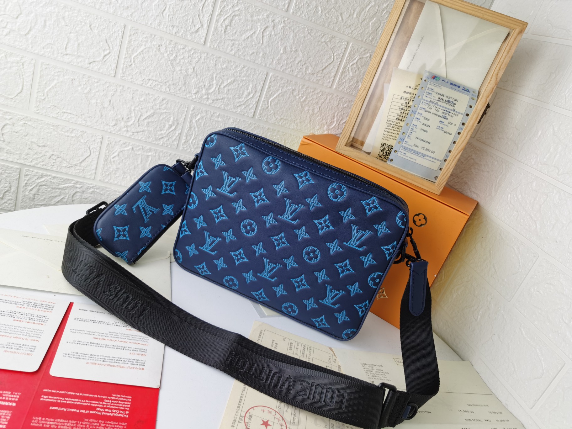 全皮圧花の高級信使包 - スタイリッシュな男のための選択