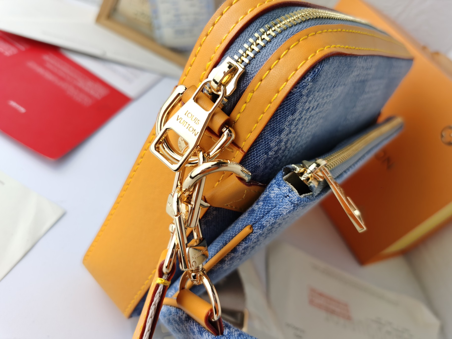 新作トリオ郵差バッグ - モノグラム・エクリプスデザイン