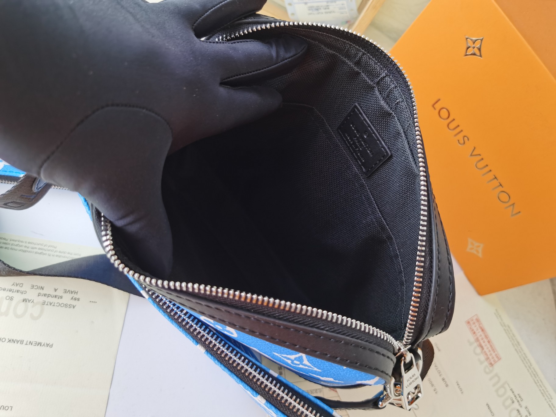 新作トリオ郵便バッグ - Monogram Eclipse Reverse