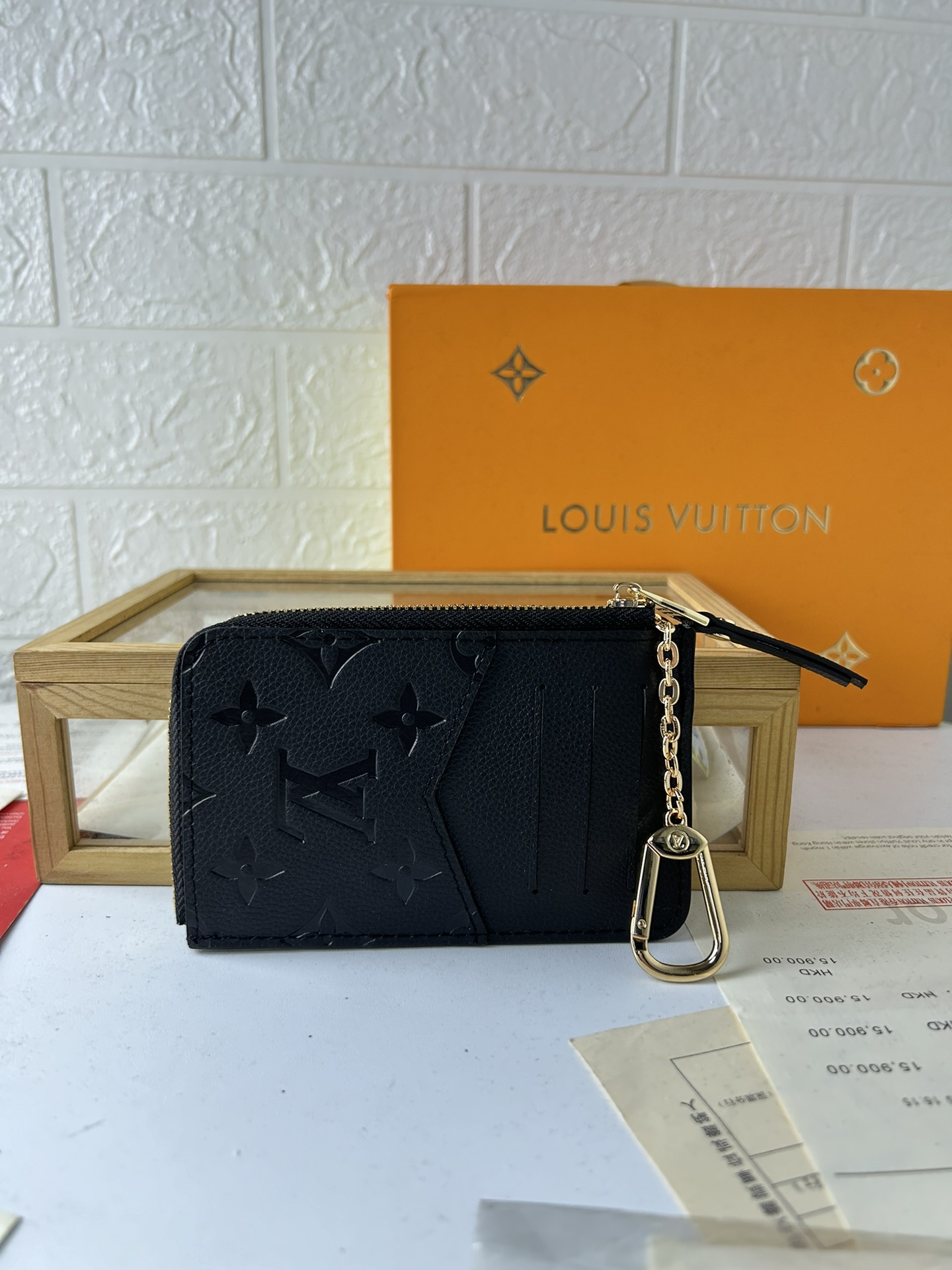 ルイ・ヴィトン Recto Verso カードケース - モノグラム帆布とレザーの洗練されたデザイン