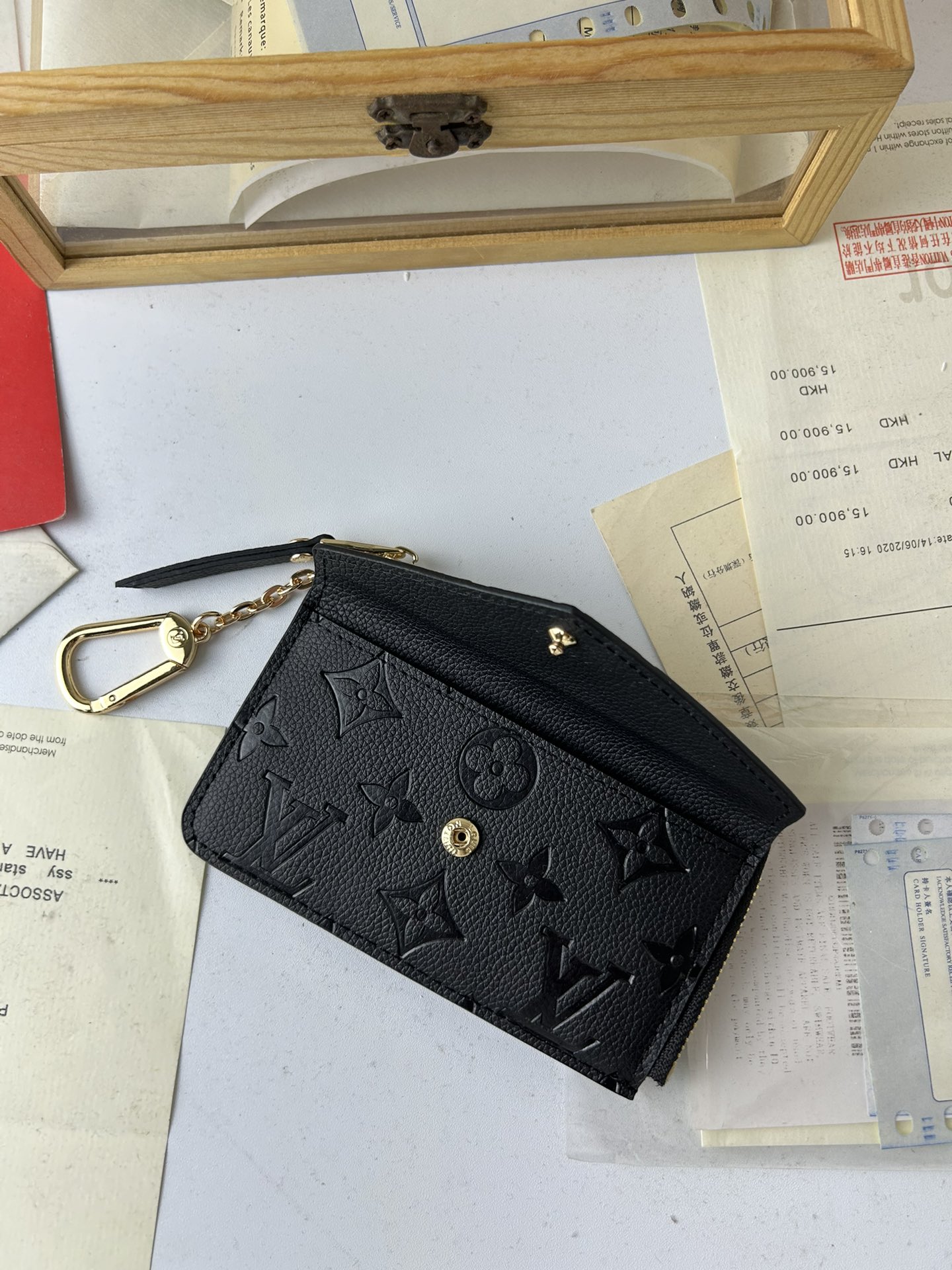 ルイ・ヴィトン Recto Verso カードケース - モノグラム帆布とレザーの洗練されたデザイン