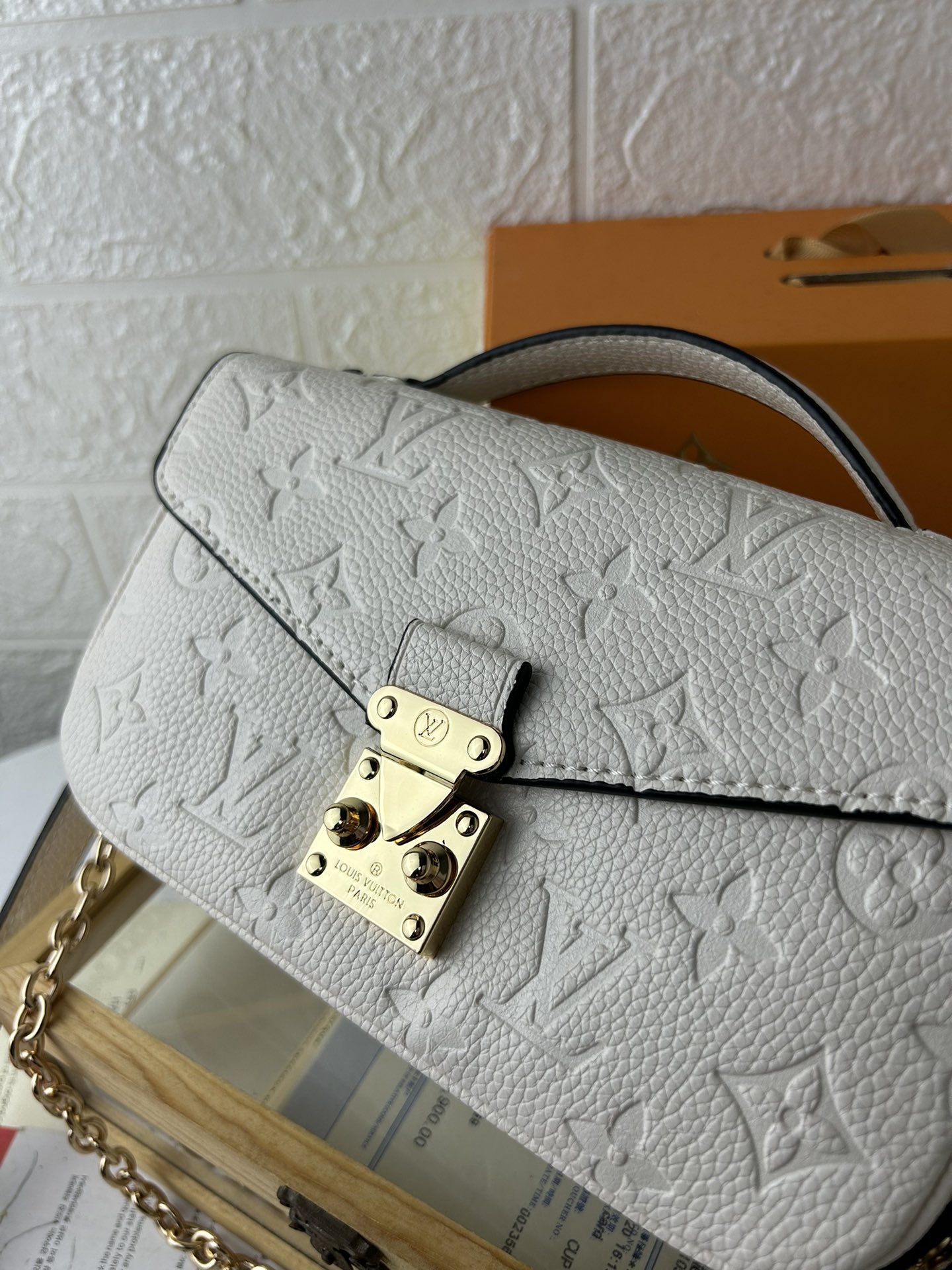 おしゃれなLV郵差包 East West Métis 小号