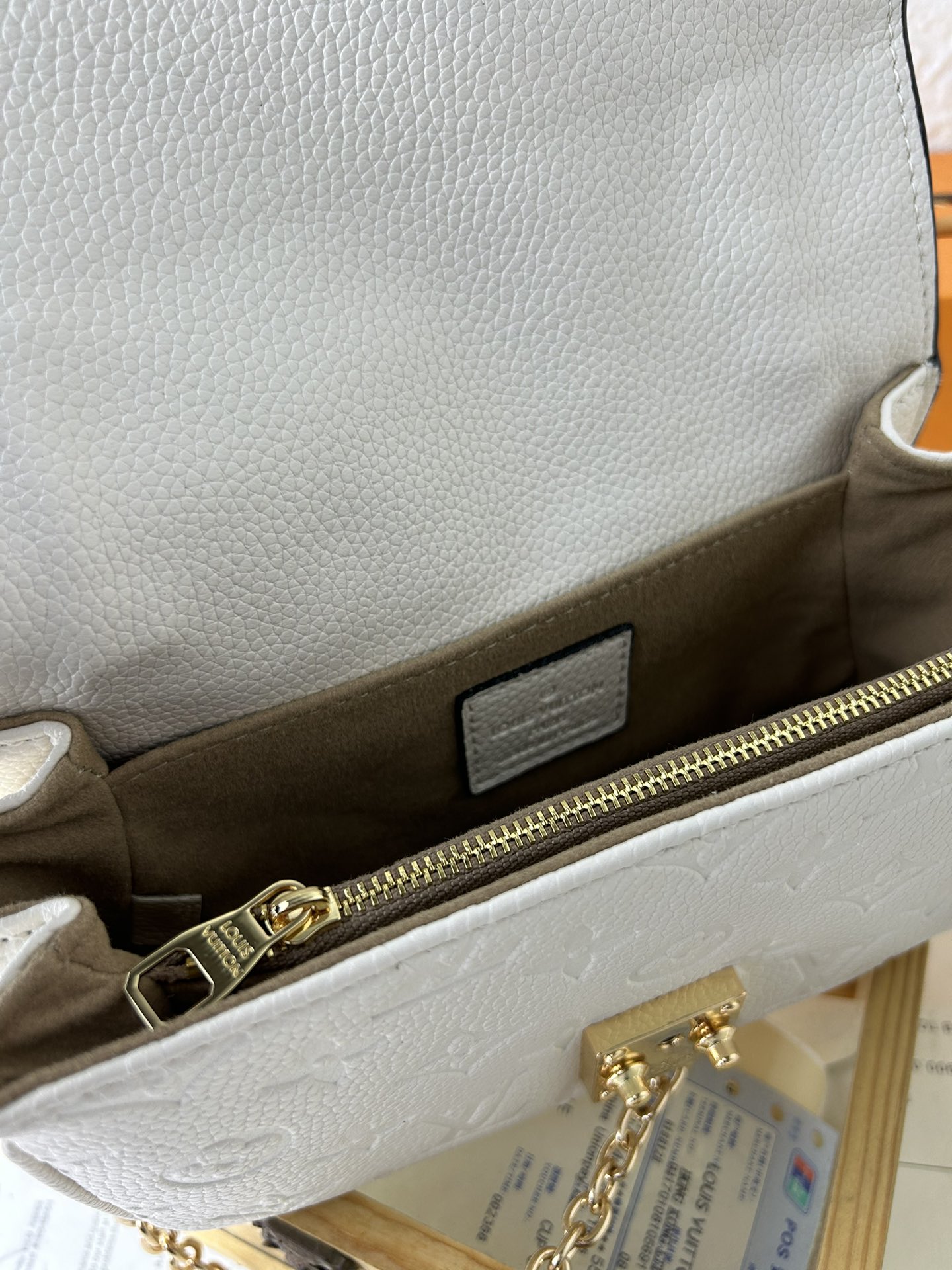 おしゃれなLV郵差包 East West Métis 小号