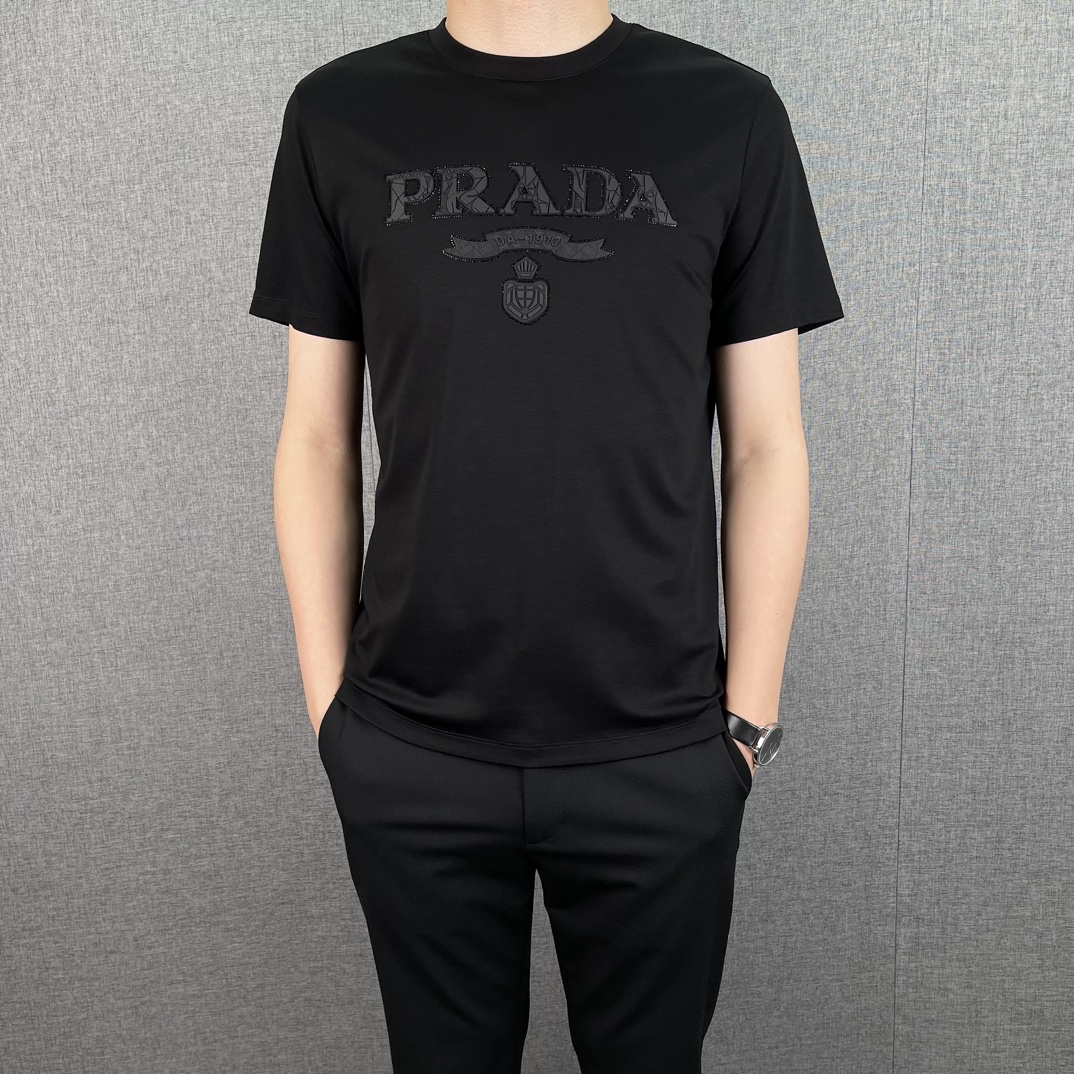 Prada Kleding T-Shirt Zwart Wit Mannen Katoen Lente/Zomercollectie Korte mouw