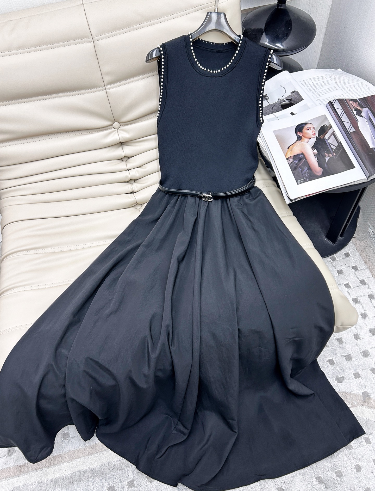 NO:311276,New, 25 years new style, temperamental pearl edge sleeveless splicing dress, long skirt, French splicing dress, waist-hugging long skirt, custom pearl buckle, high and slim, gentle and elegant upper body, SML, skirts, alexander wang19860909上新,25年新款 气质珍珠边无袖拼接连衣裙 长裙,法式拼接连衣裙,收腰长裙,定制珍珠扣,显高显瘦,上身温柔优雅,SML,,skirts,alexander wang,Women's clothing