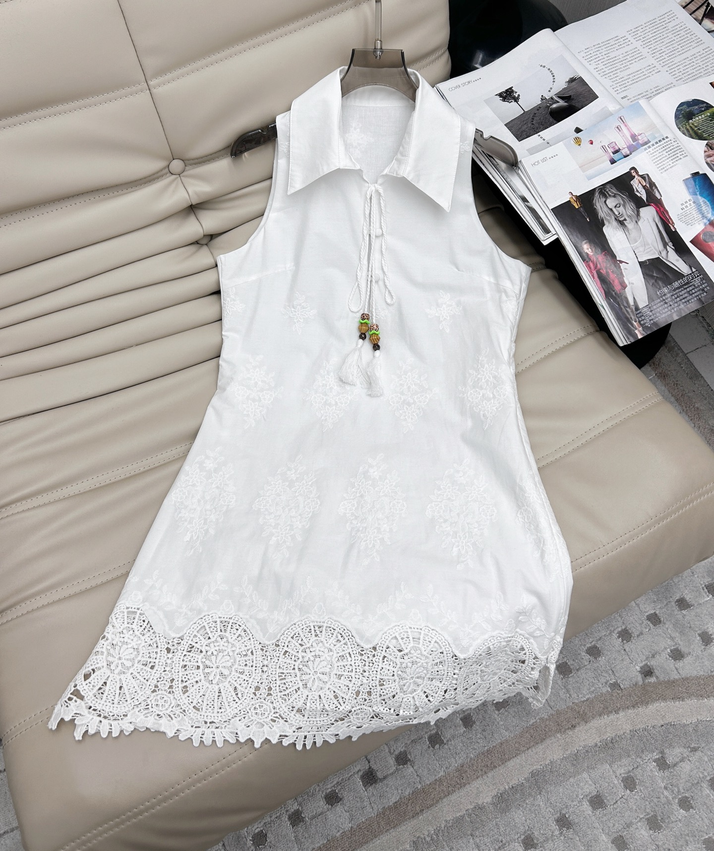 NO:319864,High-end original single quality 25ss vacation series new products, embroidered lace-up dress, original custom-made heavy craftsmanship, waist-hugging lace-up dress, romantic and elegant. Retro and age-reducing girlish style. The upper body is beautiful!  A must-have item for fairy-like and rich beauty!  Excellent texture!  The quality of workmanship depends on the details!  SML.,,skirts,alexander wang19860909高端原单品质 25ss度假系列新品 绣花系带连衣裙原版定制重工艺,收腰系带连衣裙浪漫优雅.复古减龄少女风.上身美的不要不要的！仙气优雅的白富美必备单品！质感超赞！做工品质看细节！码数SML.,,skirts,alexander wang,Women's clothing