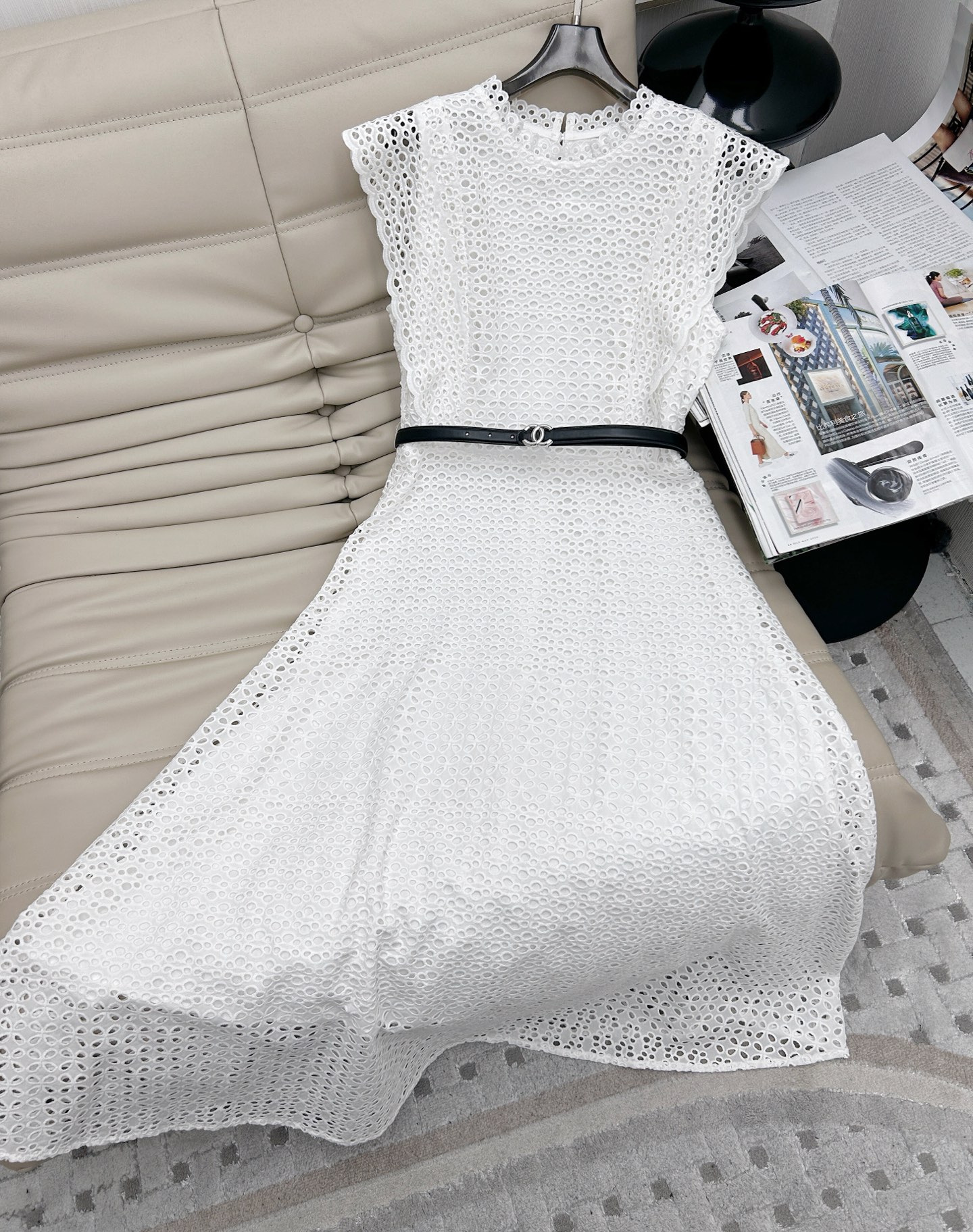 NO:329283,Exclusive first release, the latest model for 25 summer. Heavy industry hollow crochet effect knitted waist-hugging dress. Paper people look slim!  Customized high elastic and comfortable fabric, elastic waist-tight design style, huge slimming upper body!  A must-have item for white and rich beauty!  Micro-transparent effect modification, exquisite and fashionable, quality depends on details!  SML, skirts, alexander wang19860909独家首发 25夏季最新款.重工镂空钩织效果针织收腰连衣裙.纸片人显瘦绝绝子！定制高弹力舒适面料,弹力收腰设计版型上身巨显瘦！白富美必备单品！微透效果修饰,精致时髦,品质看细节！码数SML,,skirts,alexander wang,Women's clothing