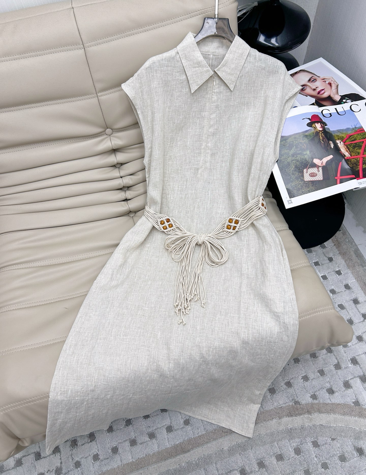 NO:335311,New product is on the shelves of sleeveless lapel linen dress custom imported linen material comfortable and crisp, the waist retro style woven belt adjusts the waist, simple and fashionable, loose style design, adds a sense of styling, slim and super temperament, elegant and retro, everyday commuting. SML 3 colors, skirts, alexander wang19860909新品上架无袖翻领亚麻连衣裙定制进口亚麻材质 舒适挺括 腰间复古风格编织腰带调节勾勒腰身 ,简约时尚 宽松版型设计 增添造型层次感上身显瘦超气质,优雅复古 日常通勤都.码数SML 3色,,skirts,alexander wang,Women's clothing