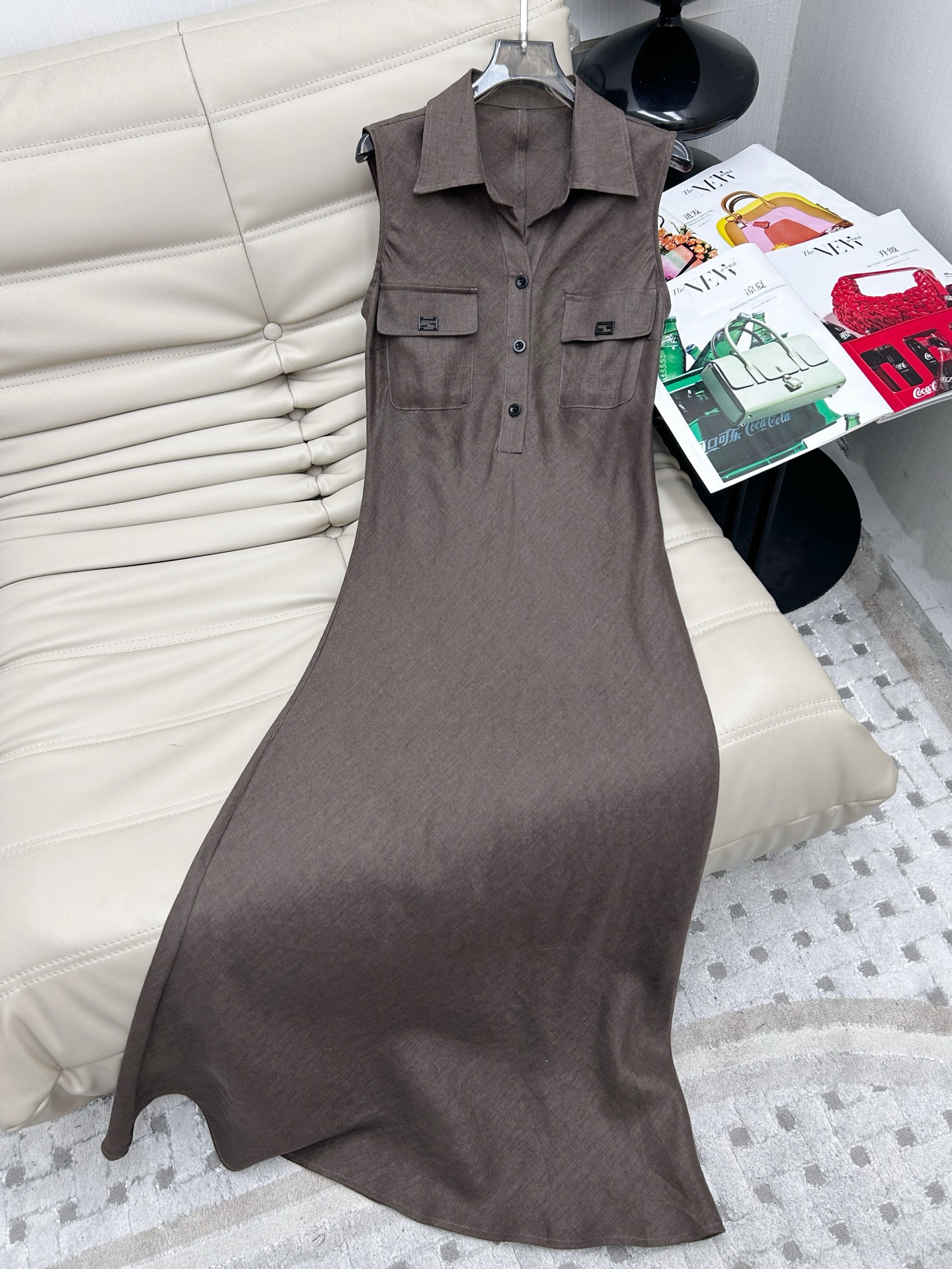 NO:334398,25-year new French waist-hugging shirt V-neck waist-hugging dress, custom linen fabric, shirt lapel sleeveless design, waist-hugging slim fit style, hem fishtail design, temperament style. Recommended 2 colors SML.,, skirts, shirts, alexander wang1986090925年新款法式收腰衬衫V领收腰连衣裙,定做亚麻面料 衬衫翻领无袖设计 收腰修身版型 下摆鱼尾设计 气质款.爆款推荐2色SML.,,skirts,shirts,alexander wang,Women's clothing