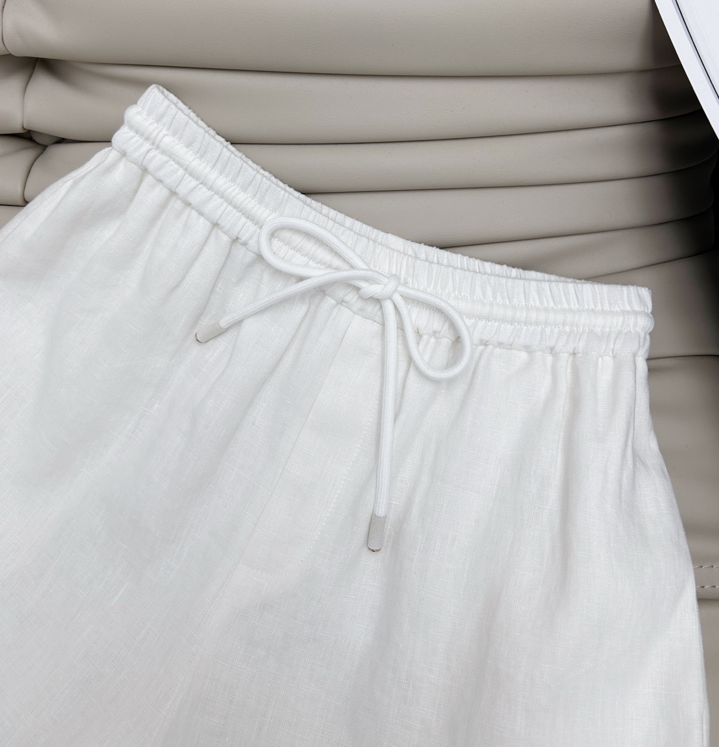 Elegant Linen Two-Piece Set: Sleeveless Top & Shorts - Vintage Chic 10 i1747470371306 9673 0 8