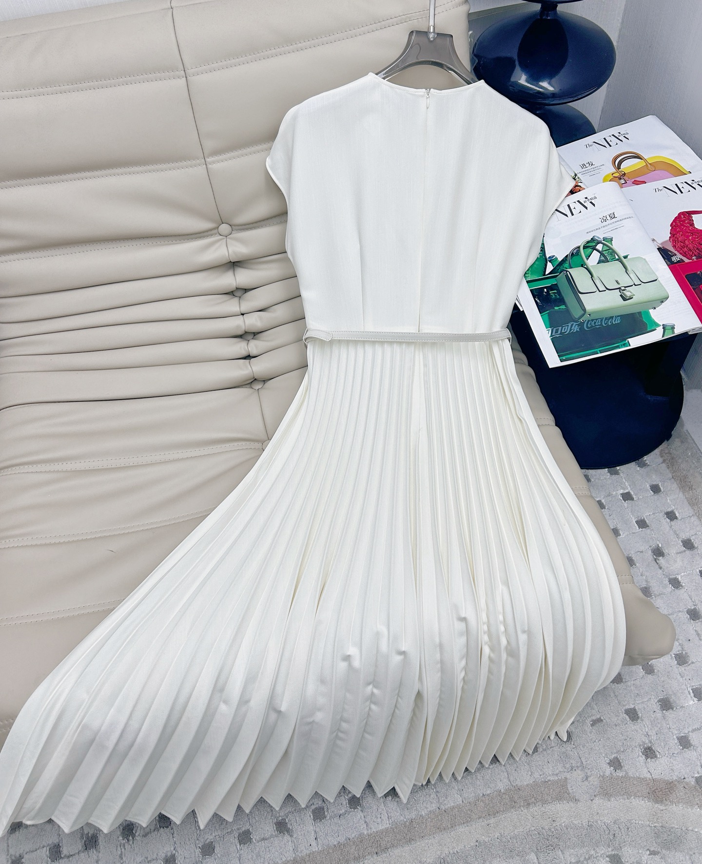 Elegant Sleeveless Pleated Dress - Flattering A-Line, Perfect for Any Occasion 7 i1748168486681 652 0 6