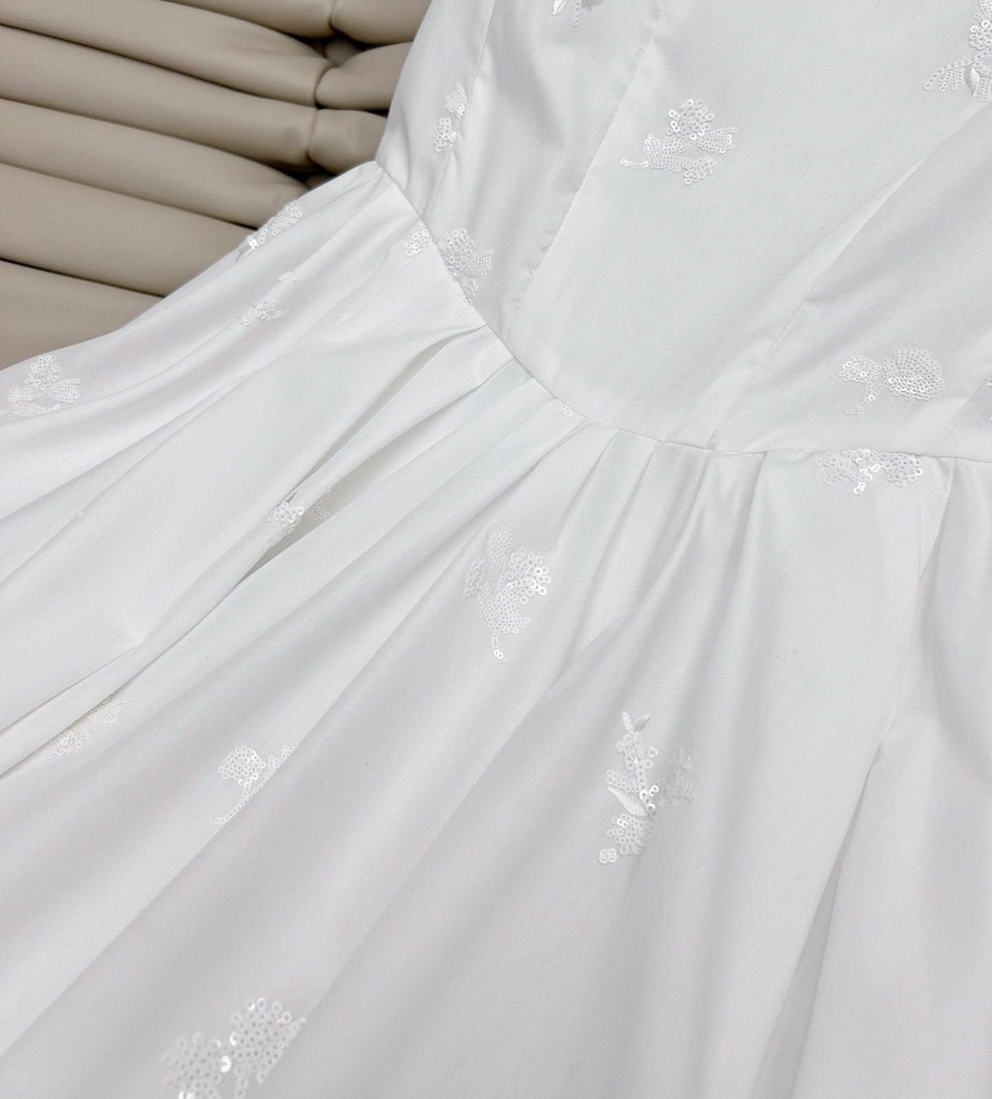 Elegant White U-Neck Sleeveless Maxi Dress with Sequin Embroidery - S, M, L 4 i1748600486754 1768 0 2