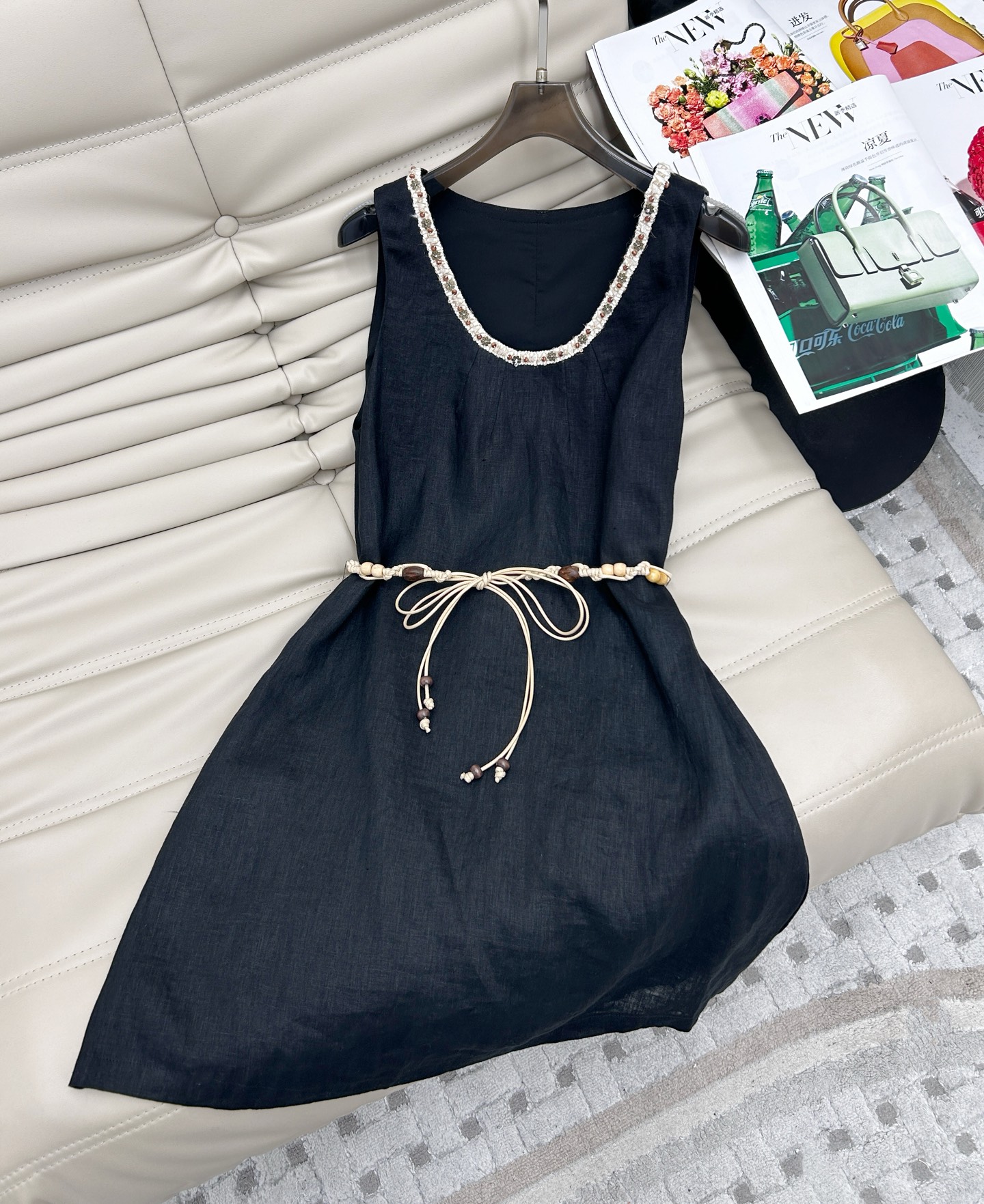 NO:417999,New 25-year retro vacation style vest dress, imported custom natural linen fabric, paired with belt, versatile style to make you look slim. SML.,, skirts, alexander wang19860909新款 25年 复古度假风背心连衣裙,进口定制天然亚麻面料 ,搭配腰带,版型百搭显瘦.SML.,,skirts,alexander wang,Women's clothing