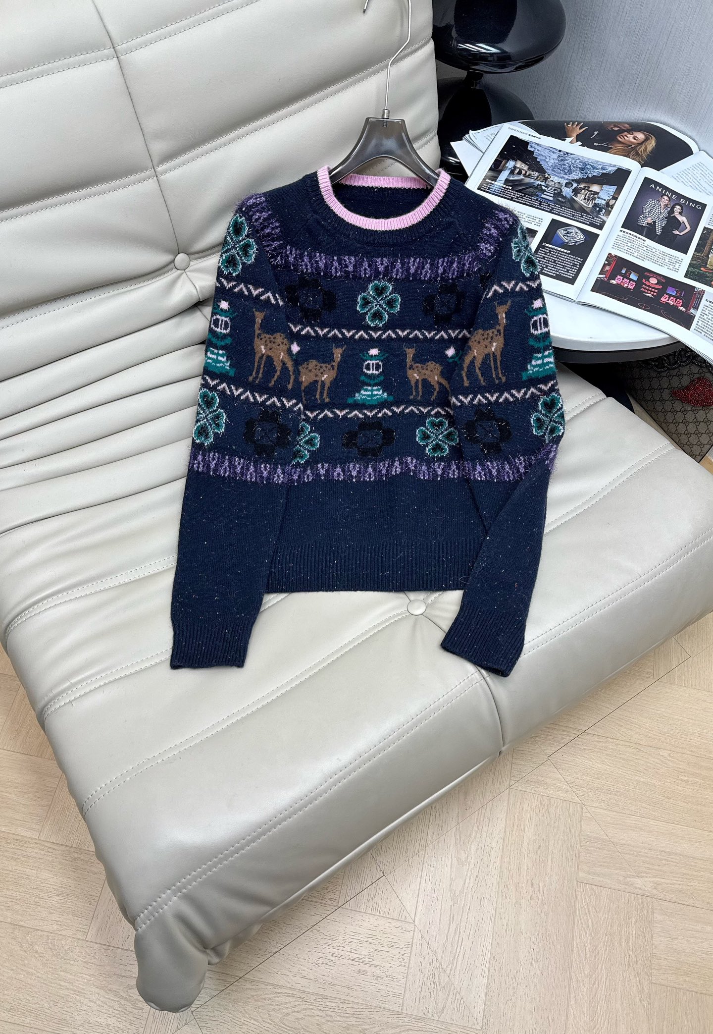 NO:686227,New ski series Atmosphere Fair Isle deer sweater Heavy four-leaf clover deer embroidery jacquard Round neck long sleeves for age reduction and versatile Recommended SML,,sweaters,19860909新款滑雪系列 氛围感费尔岛小鹿毛衣 重工四叶草小鹿刺绣提花 圆领长袖减龄百搭 推荐SML,,sweaters,,Women's clothing