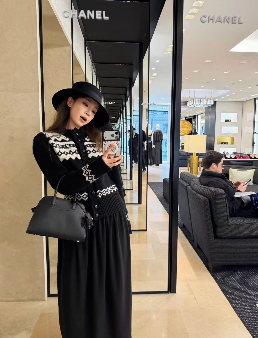 NO:697152,,,19860909,,,Women's clothing