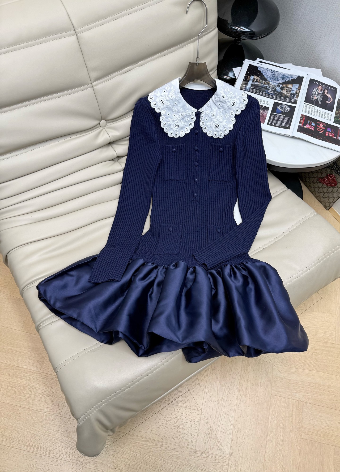 NO:709092,NEW 26PF The baby blue color that catches your heart at first glance!  The design of the doll collar makes the whole skirt gentle, and the satin skirt has a sense of luxury. When you wear it, you will look like a noble lady. SML,,skirts,19860909NEW 26PF一眼就心动的baby蓝！娃娃领的设计让整条裙子都变得温柔起来,缎面裙摆自带高级感,穿上就是气质名媛本人.SML,,skirts,,Women's clothing