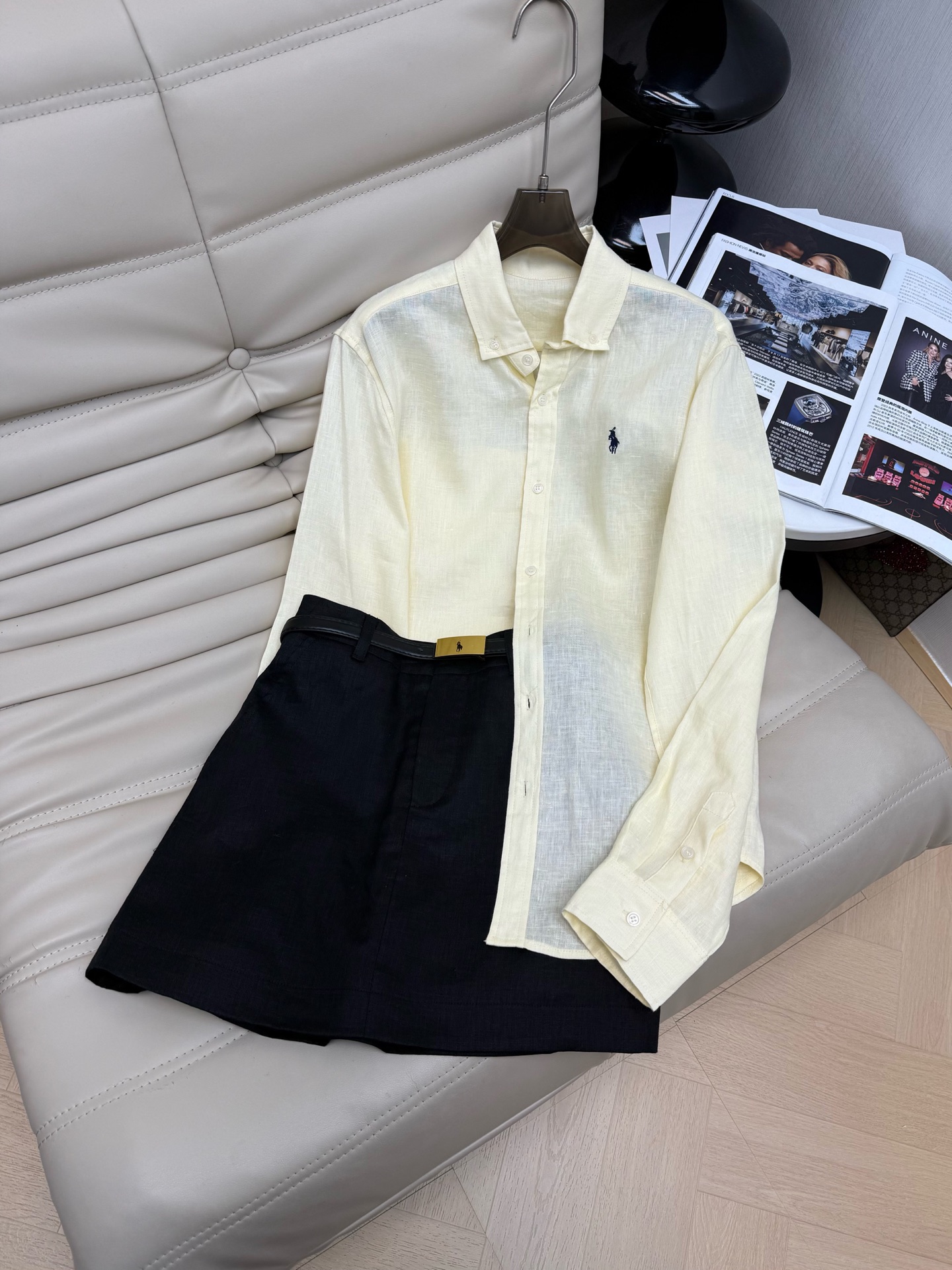 NO:795496,Shirt, skirt NEW 26PF new linen shirt. The classic lapel design is simple and unobtrusive. The macaron color is gentle and white. It can be worn with jeans, skirts or wide-leg pants without any pressure. It is a versatile item. Recommend 4 colors SmL, skirts, jeans,19860909衬衣 半裙NEW 26PF新款亚麻衬衣 经典的翻领设计简不挑人 马卡龙色系温柔又显白 搭配牛仔裤.半身裙 阔腿裤都毫无压力,简直是百搭神器 推荐4色SmL,,skirts,jeans,,Women's clothing