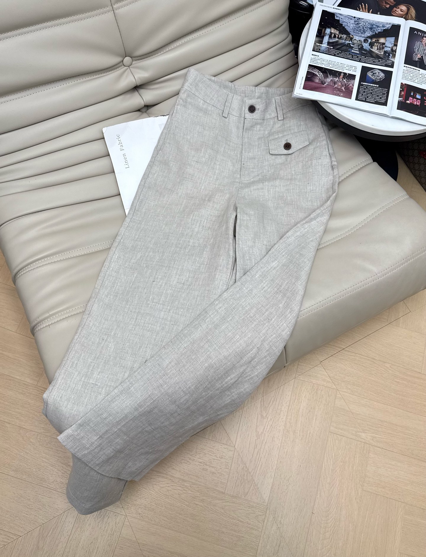NO:709750,NEW 26PF new simple linen pants. Linen pants that you fall in love with at first sight. It has a lazy and high-end feeling. Whoever wears it will be high-end ~ two colors SmL,,19860909NEW 26PF新款简约亚麻裤 一眼就爱上的亚麻裤 自带一种慵懒的高级感 谁穿谁高级~两色SmL,,,Women's clothing
